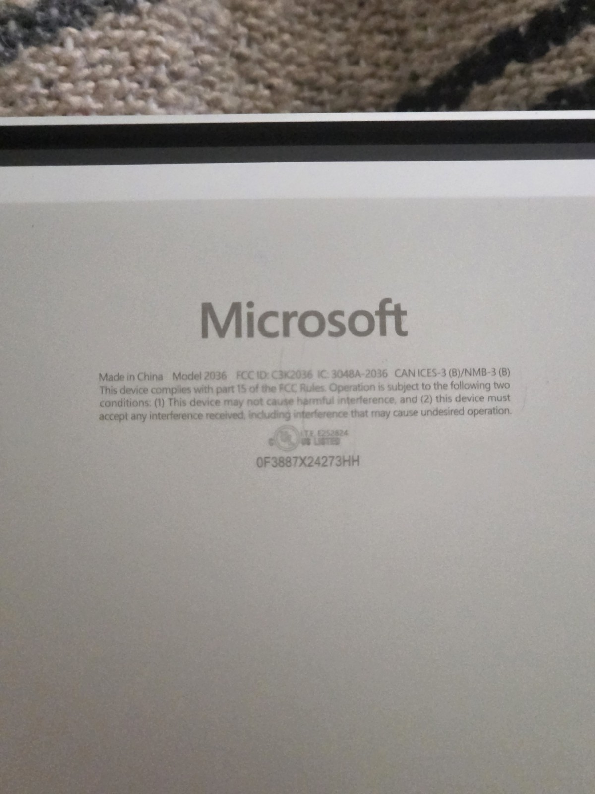 Microsoft Surface Laptop 7th Edition 13.8″ Snapdragon X 3.4GHz 16GB RAM 256 GB