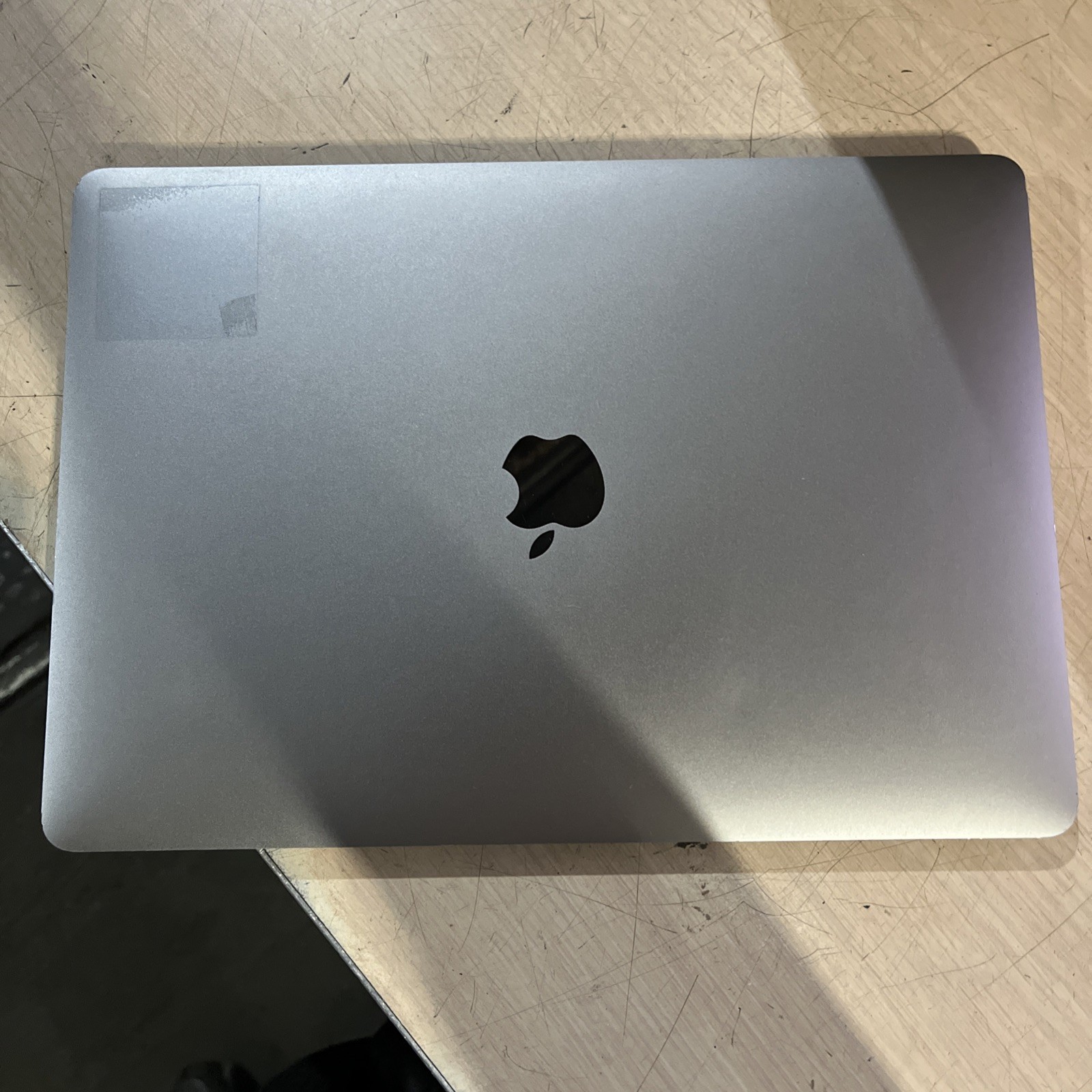 APPLE MACBOOK AIR 13″ SCISSOR, 2020 CORE I3-1000NG4 1.1GHZ 8GB RAM 256SSD
