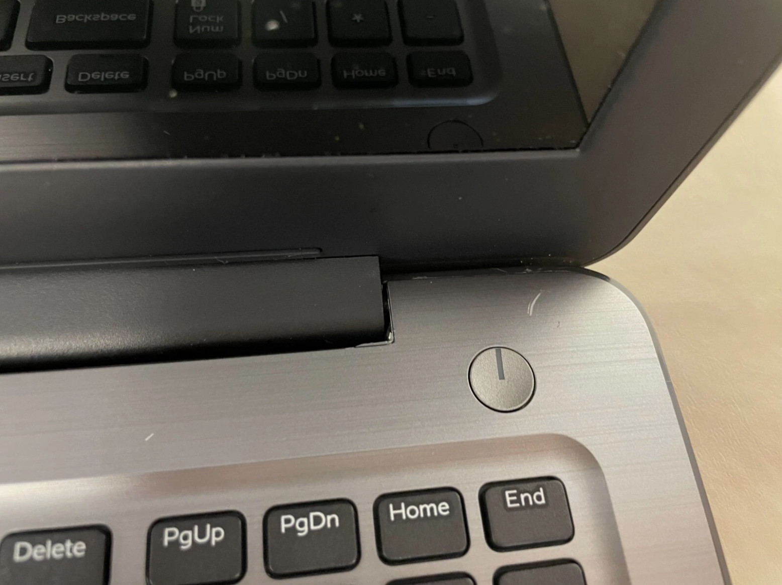 Dell Inspiron 5565 AMDA9 500GBSSD 16GBRAM WIN11P w/ BATTERY & AC
