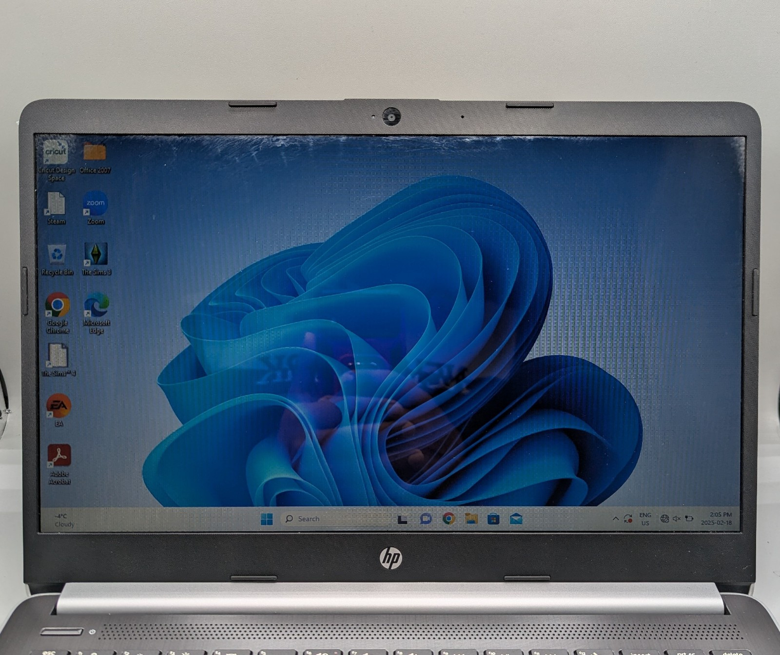 HP 14-cf2112wm 14″ (64GB eMMC, Intel Celeron N4120, 1.10GHz, 4GB RAM) Laptop…
