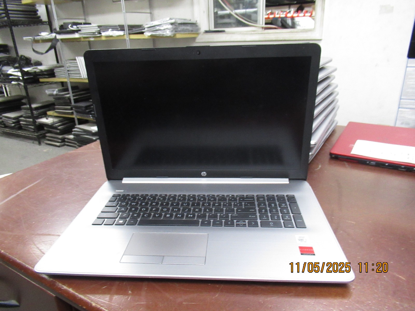 HP 470 G7 NoteBook i7-10510U 1.80GHz 16GB 240GB M2SSD Radeon R7 Laptop +AC[NO OS