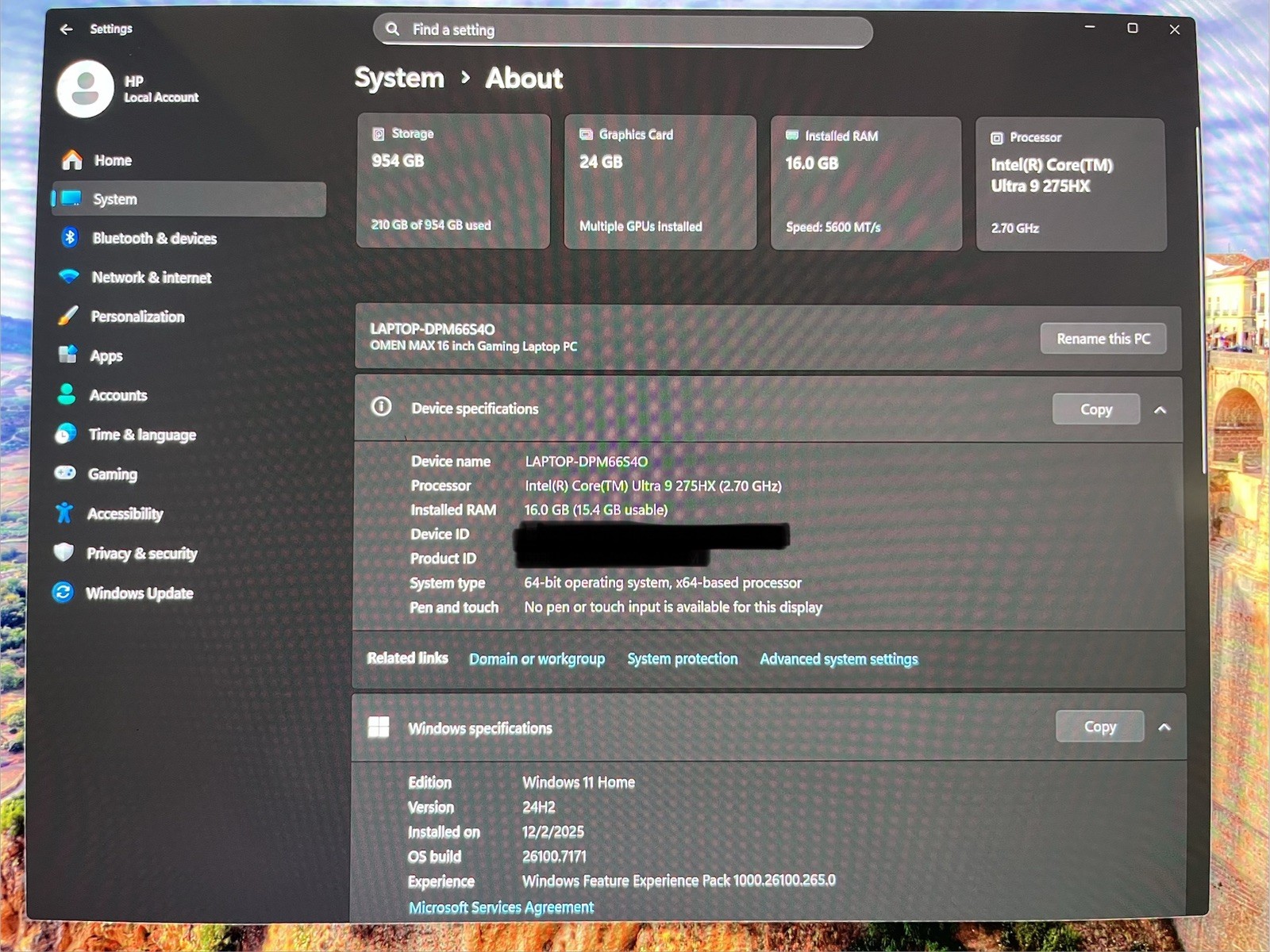 HP Omen 16 Max 5090 Gaming Laptop, Intel 275HX, 1TB SSD, 2.5K 240Hz OLED, White