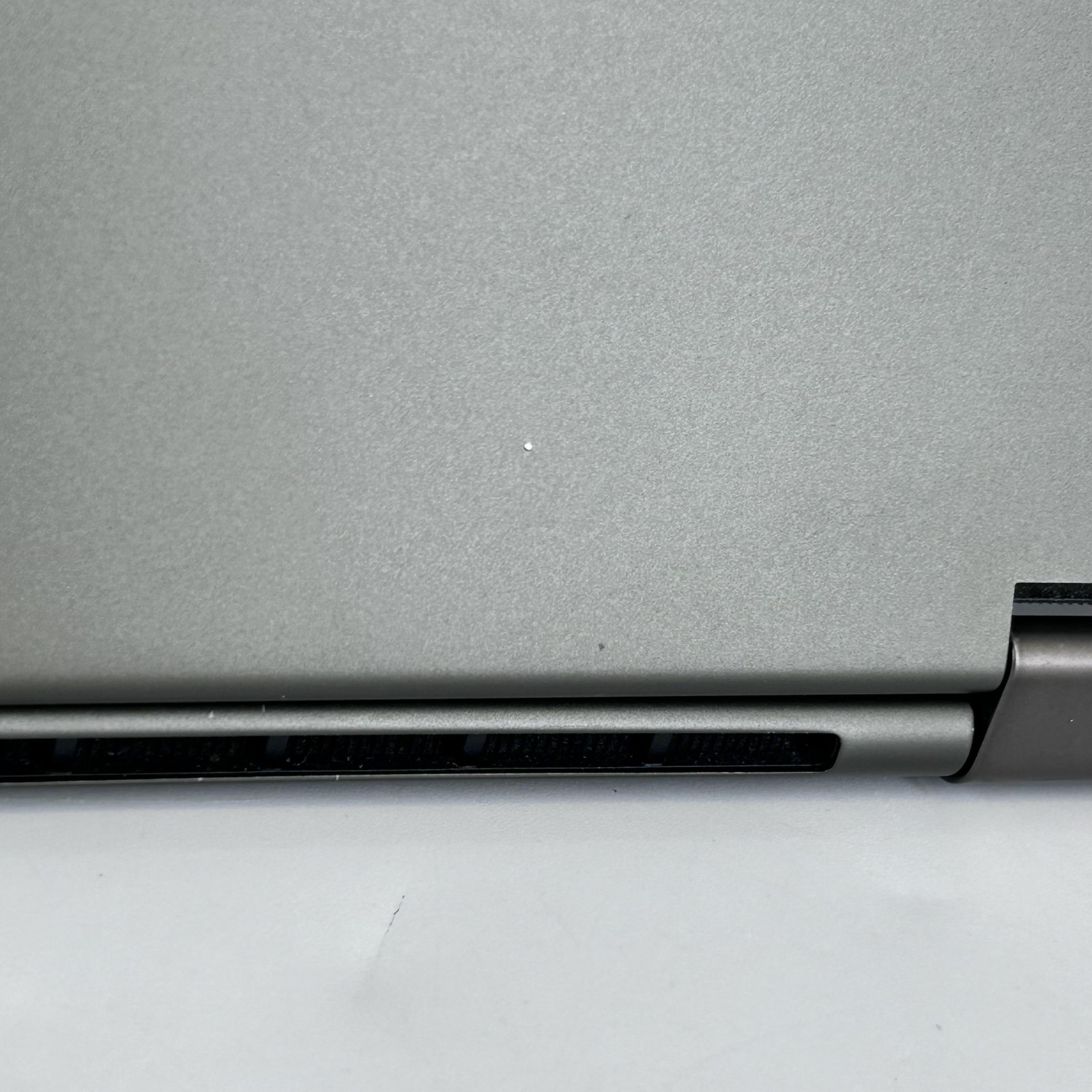 Lenovo Yoga 7i 15.6 Green FHD TOUCH i7-1165G7 2.80GHz 12GB 512GB SSD Good