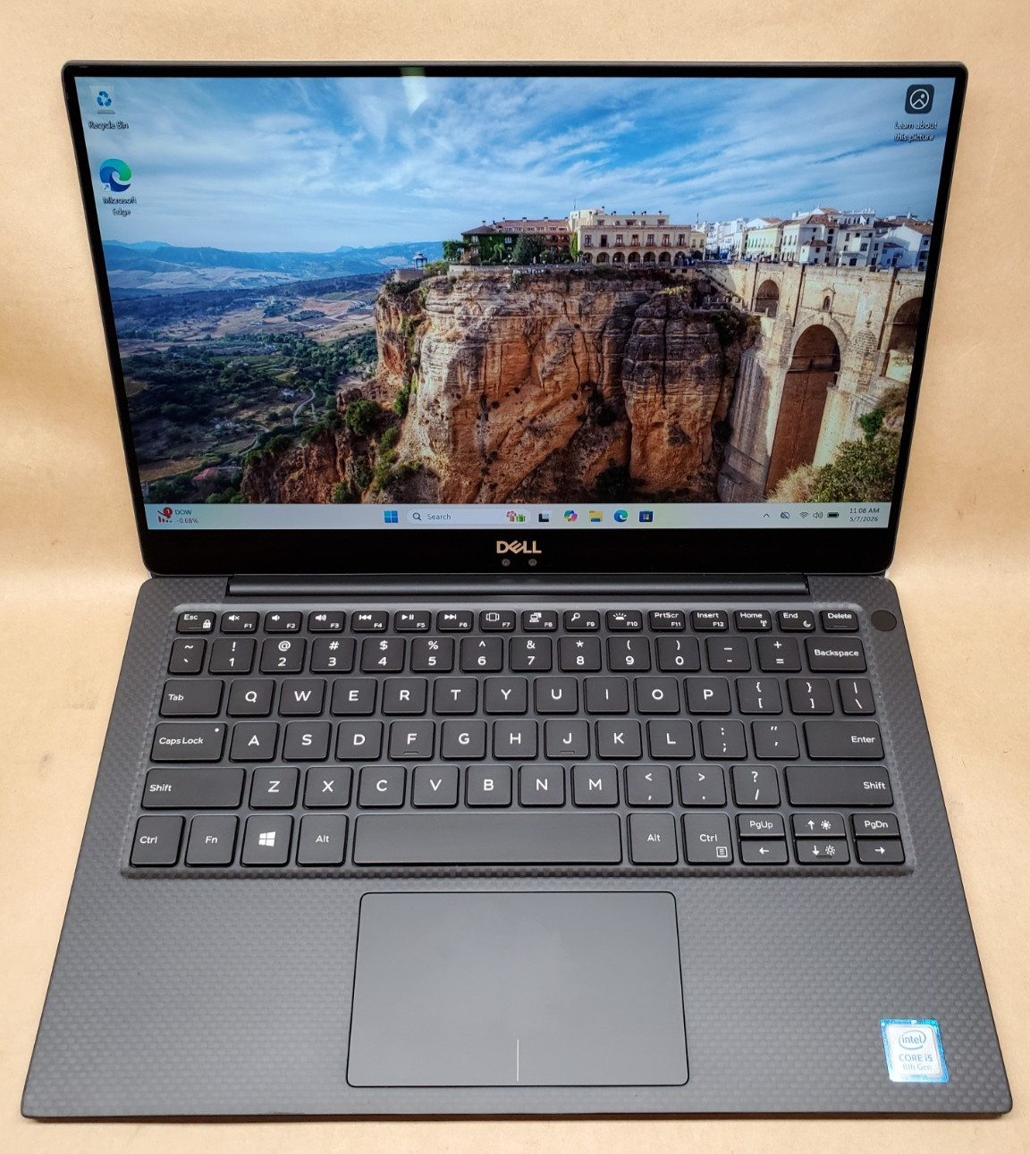 Dell XPS 9370 13.3″ i5-8250U 1.6Ghz, 128GB M2 SSD, 8GB RAM, FULL HD, Win 11 Pro