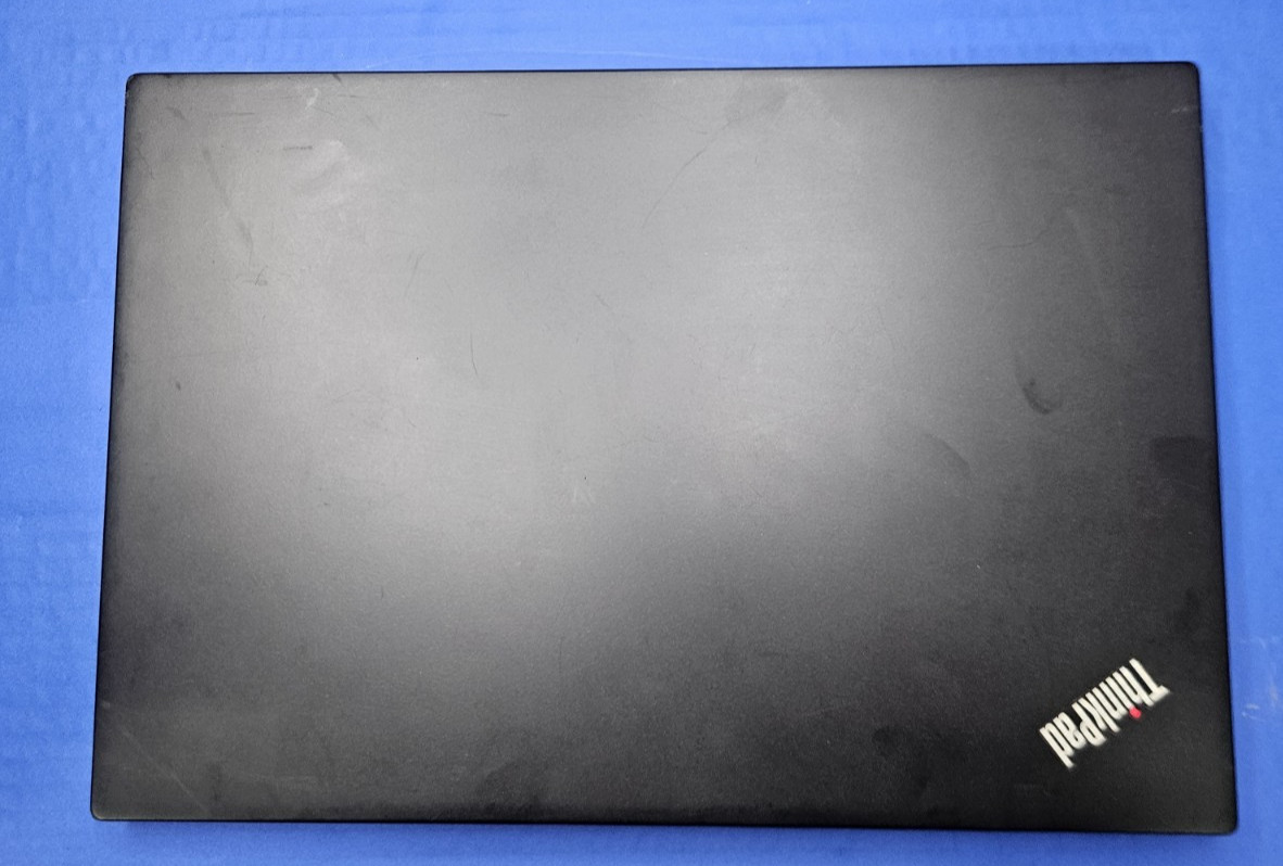 Lenovo Thinkpad T490s Core i5-8265U @ 1.60GHz 256GB SSD 8GB RAM Windows 11 Pro.