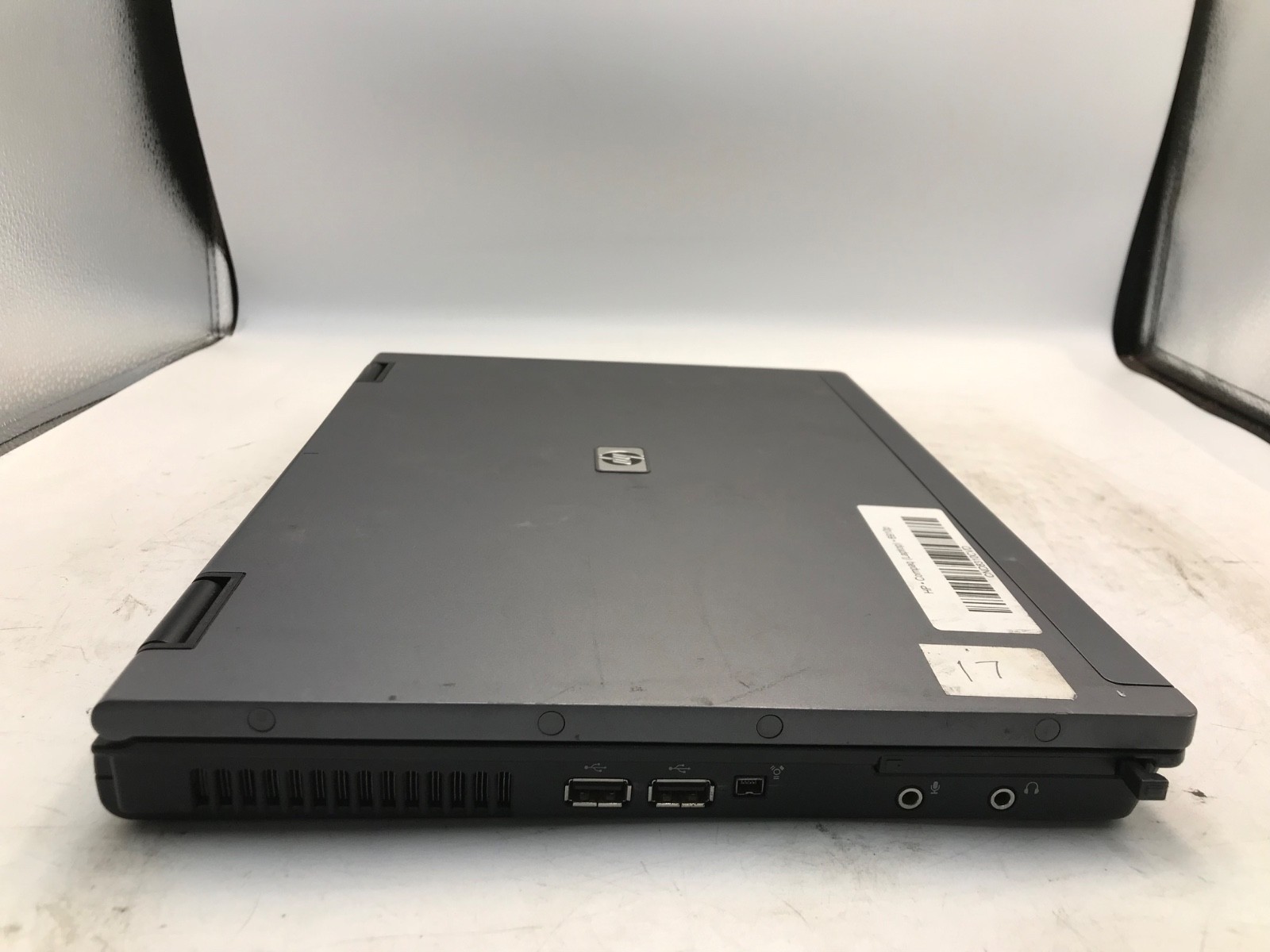 HP Compaq 6910p Intel Core 2 Duo 2.1GHz 14″ NO HDD-BOOTS BIOS-MZ