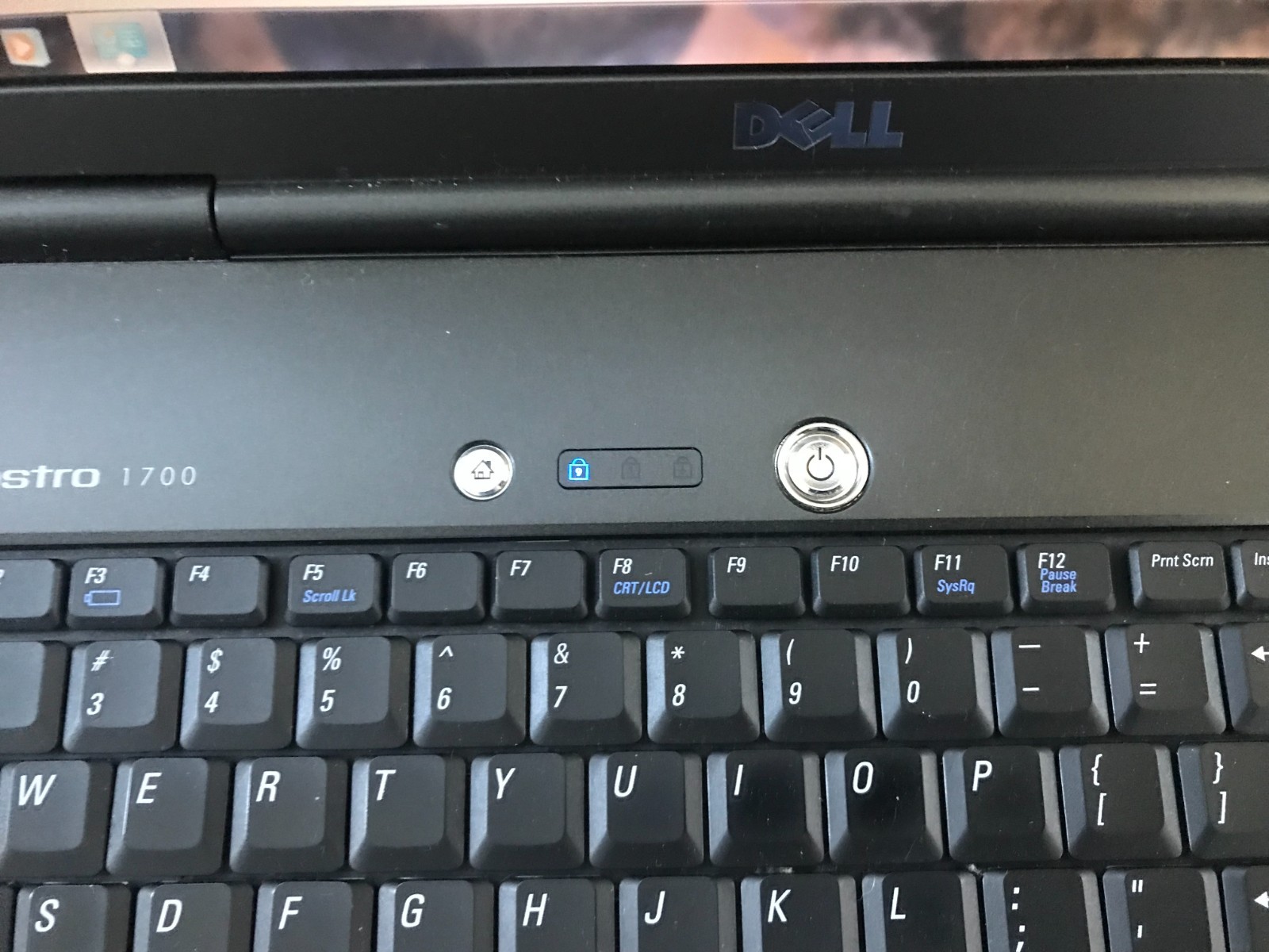 Dell VOSTRO 1700 17″ Intel Celeron 550 2.00GHz 1.00GB RAM 120GB HDD Win 7 Pro