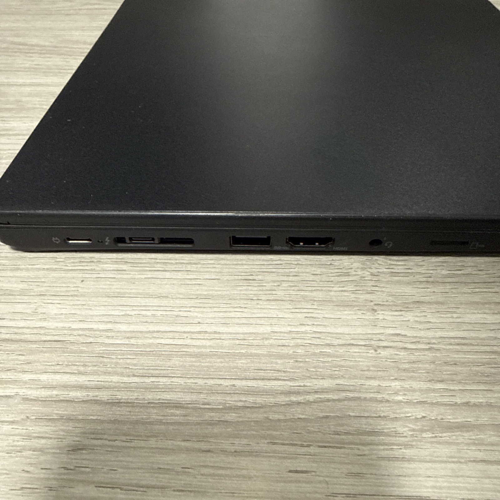 Lenovo ThinkPad T14 Touch Screen 14” Laptop i7-10610U 16GB 256GB SSD Win 11 Pro