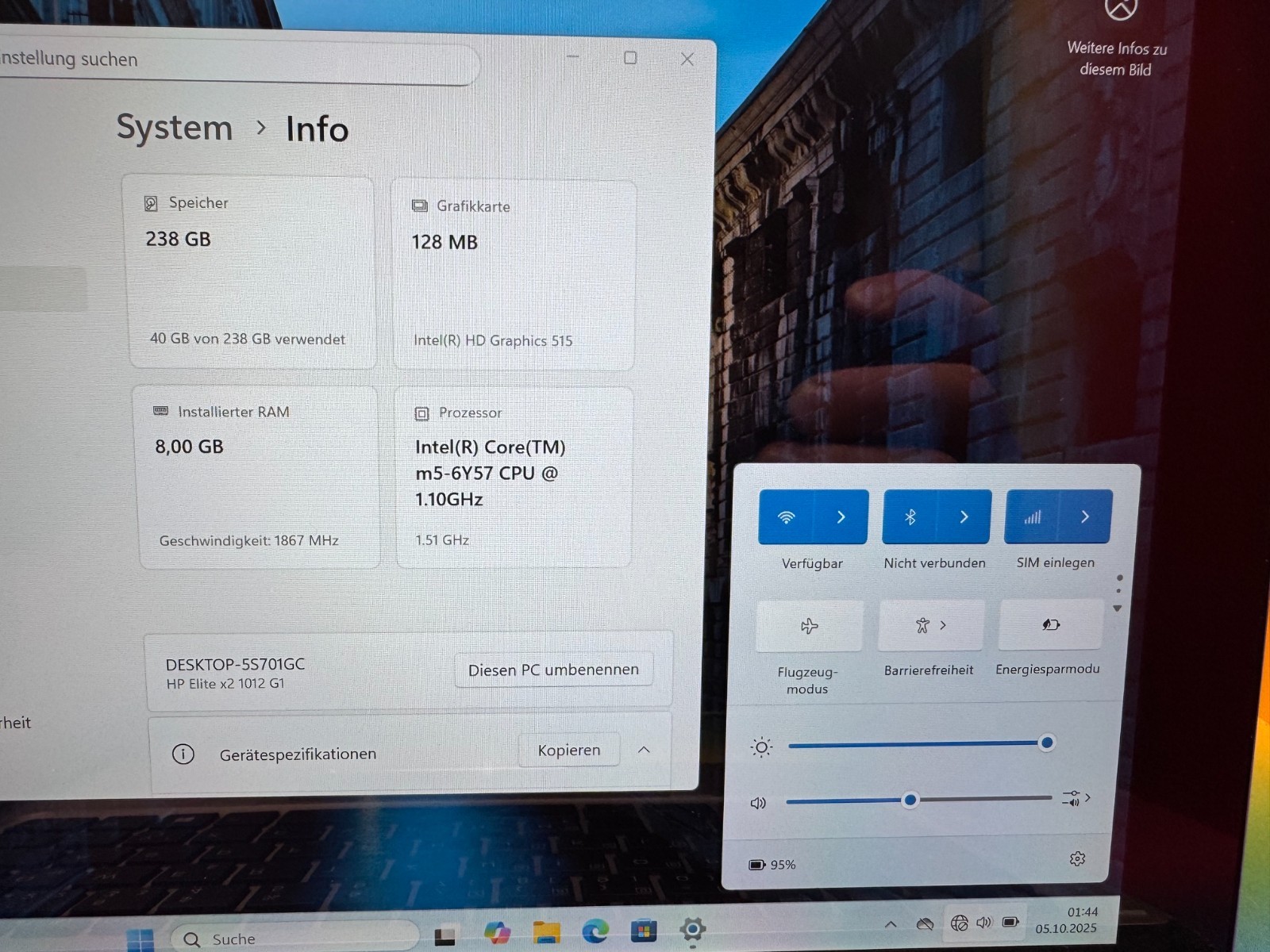 HP Elite X2 1012 G1 2-in-1 m5-6Y57 1.1GHz 8GB 256GB 12″ FHD Win 11 Pro DE LTE NB
