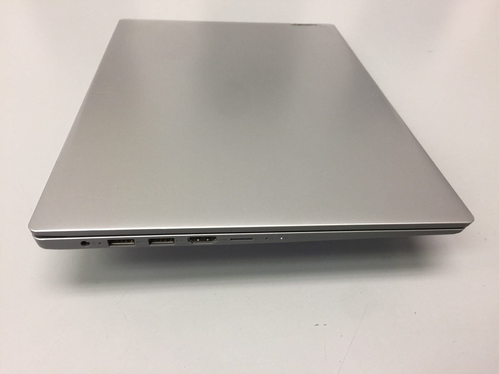Lenovo IdeaPad Slim 1-14AST-05 14″ AMD A6-9220e | 4GB RAM 64GB SSD WIN 10 HOME