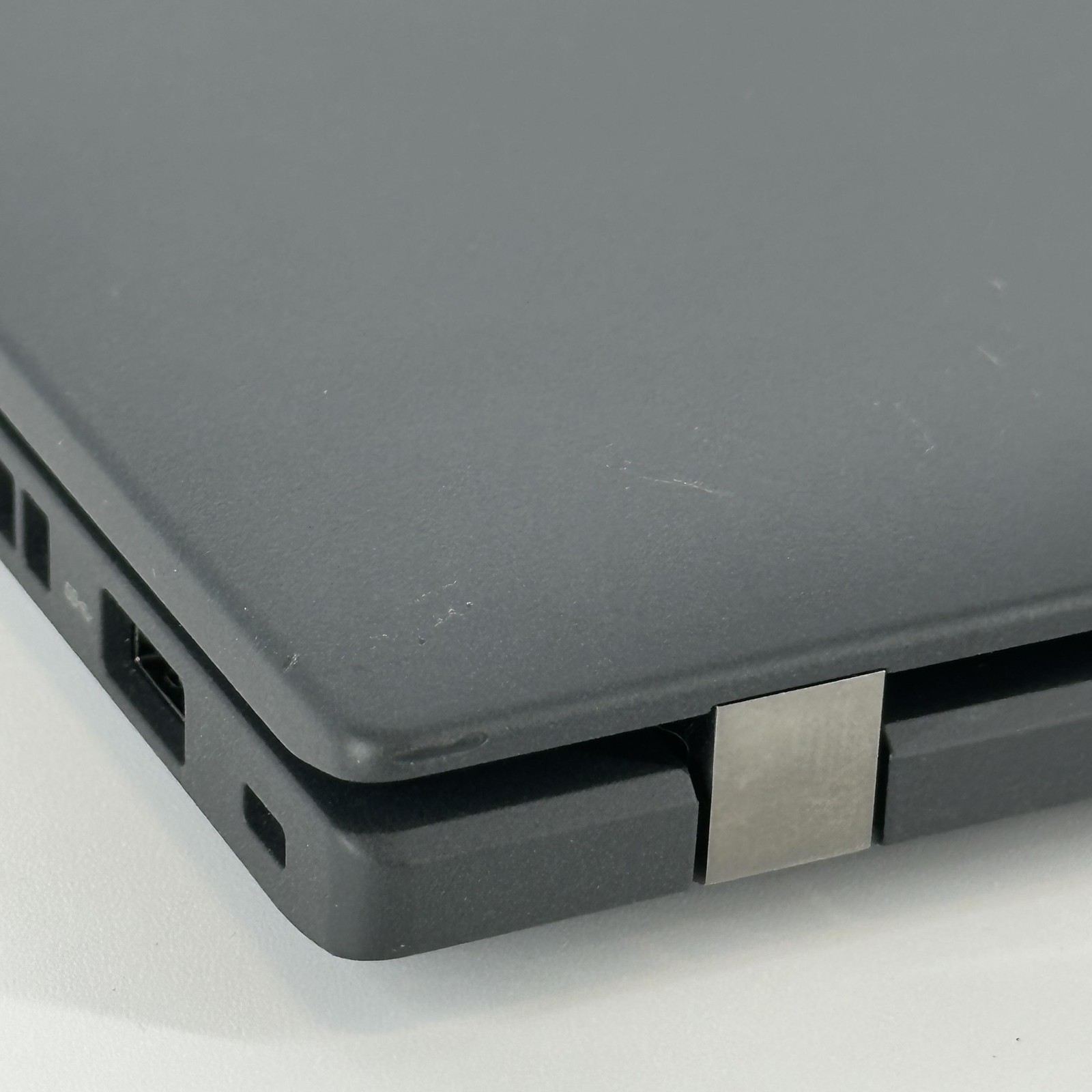 Lenovo ThinkPad T14 Gen 3 FHD+ TOUCH 1.7 GHz i5-1250P 16GB 256GB – VERY GOOD
