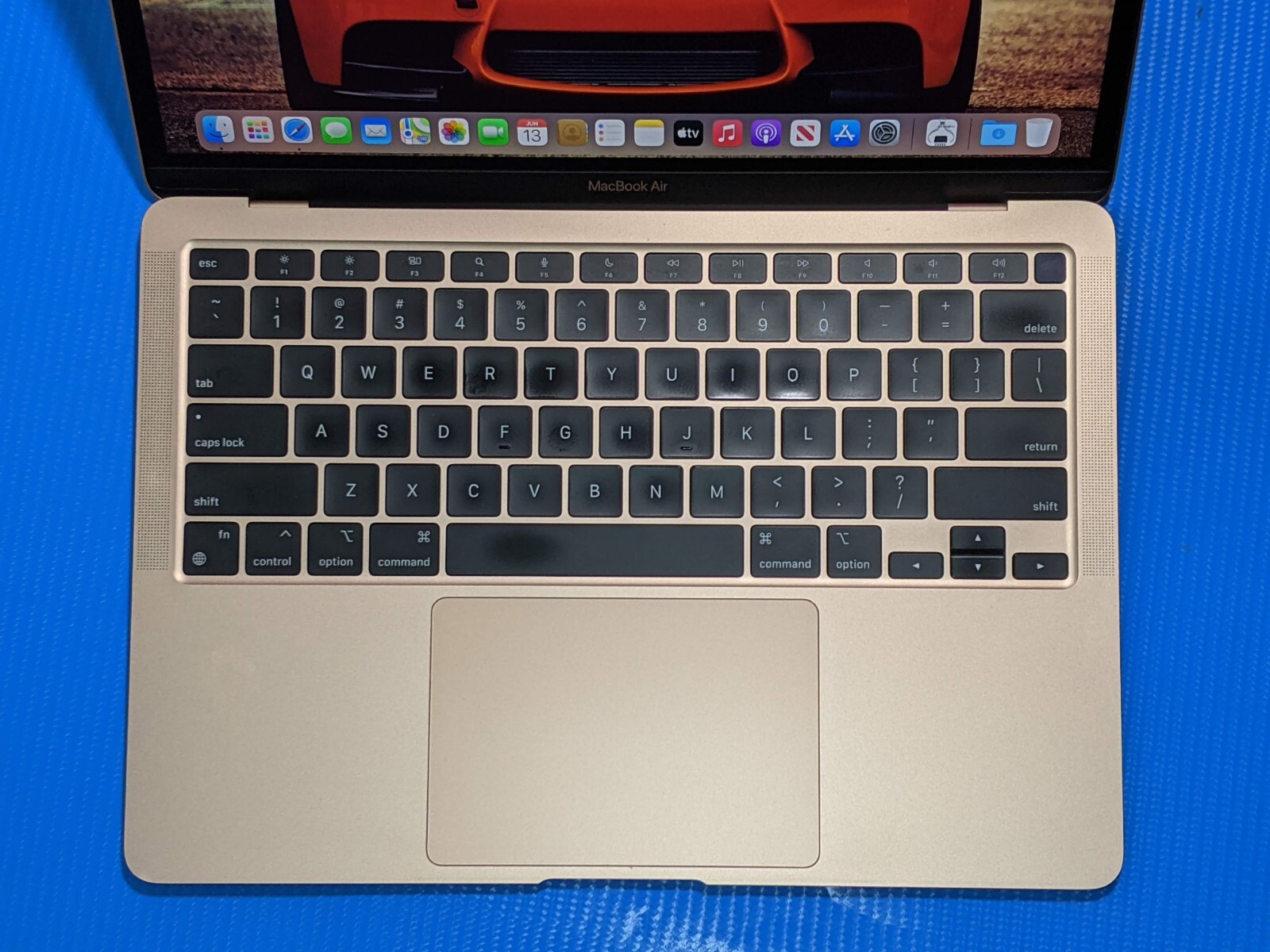 Apple MacBook Air A2337 (2020) 13.3″ M1 8CPU/7GPU 8GB 256GB OS Big Sur MGN63LL/A