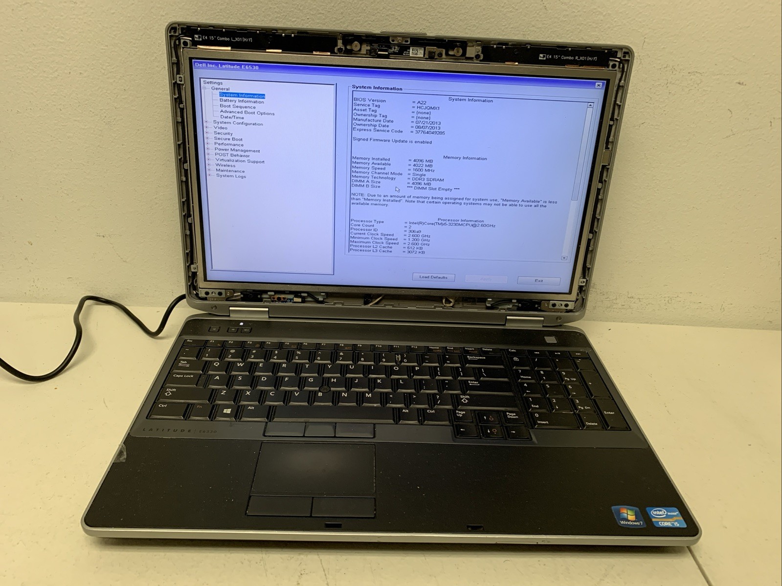 DELL LATITUDE E6530 Intel Core i5-3230M 2.60 GHZ 4GB No Hdd No Charger /for Part