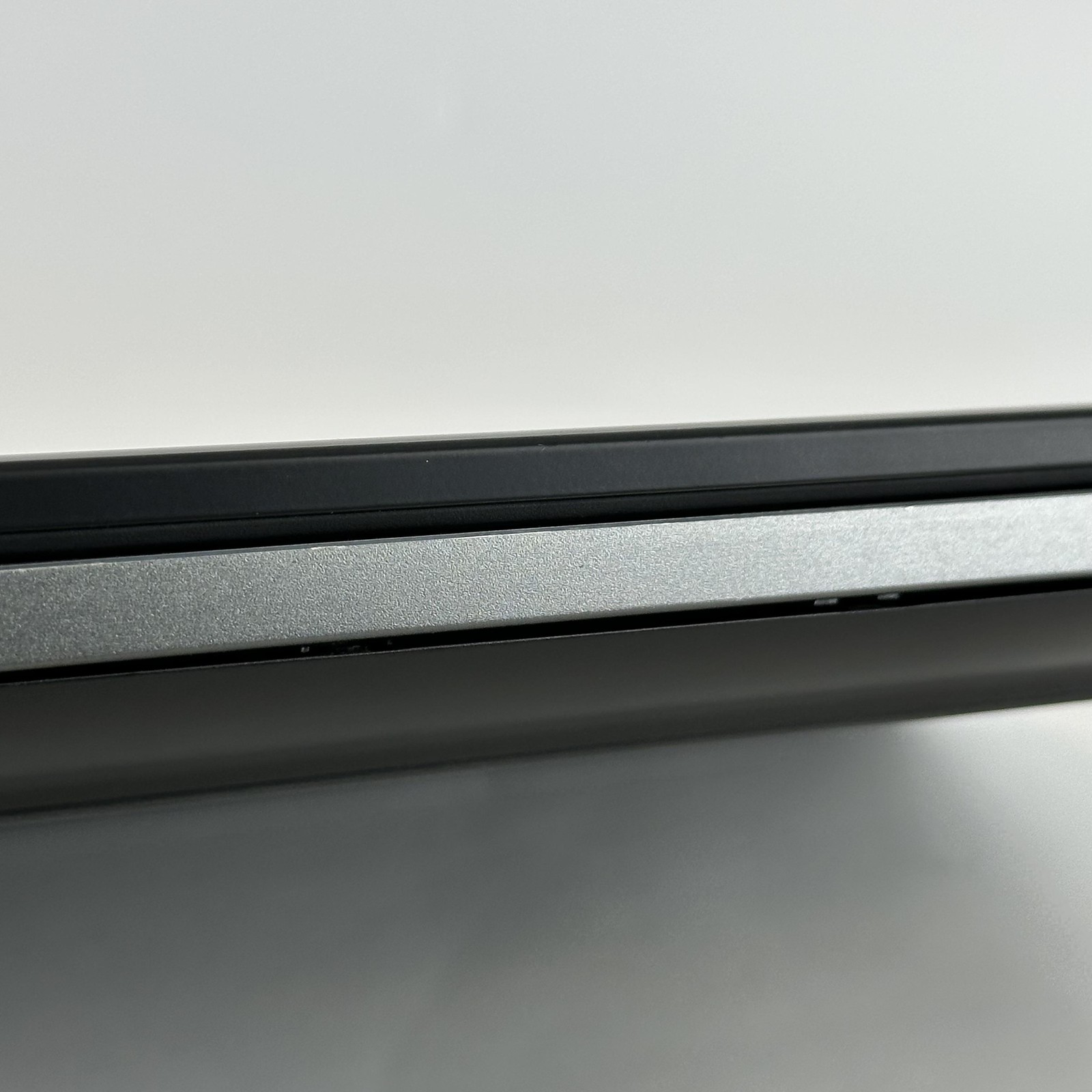 Dell Precision 7530 15.6 FHD TOUCH i7-8750H 2.20GHz 32GB 1TB SSD Quadro P3200
