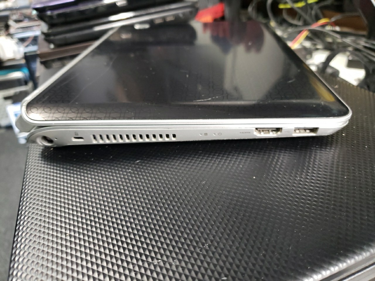 HP Pavilion DM1 AMD E-350 1600MHz 2 GB NO HDD/ POWER CORD FREE SHIP
