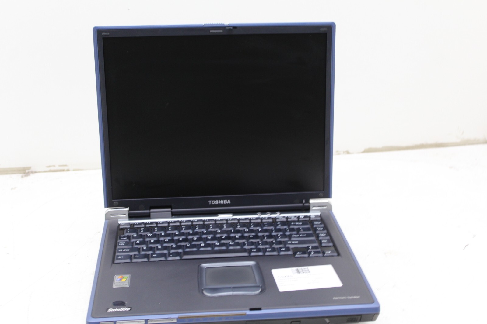 Toshiba Satellite 2435-S255 Laptop Intel Pentium 4 512MB Ram No HDD or Battery