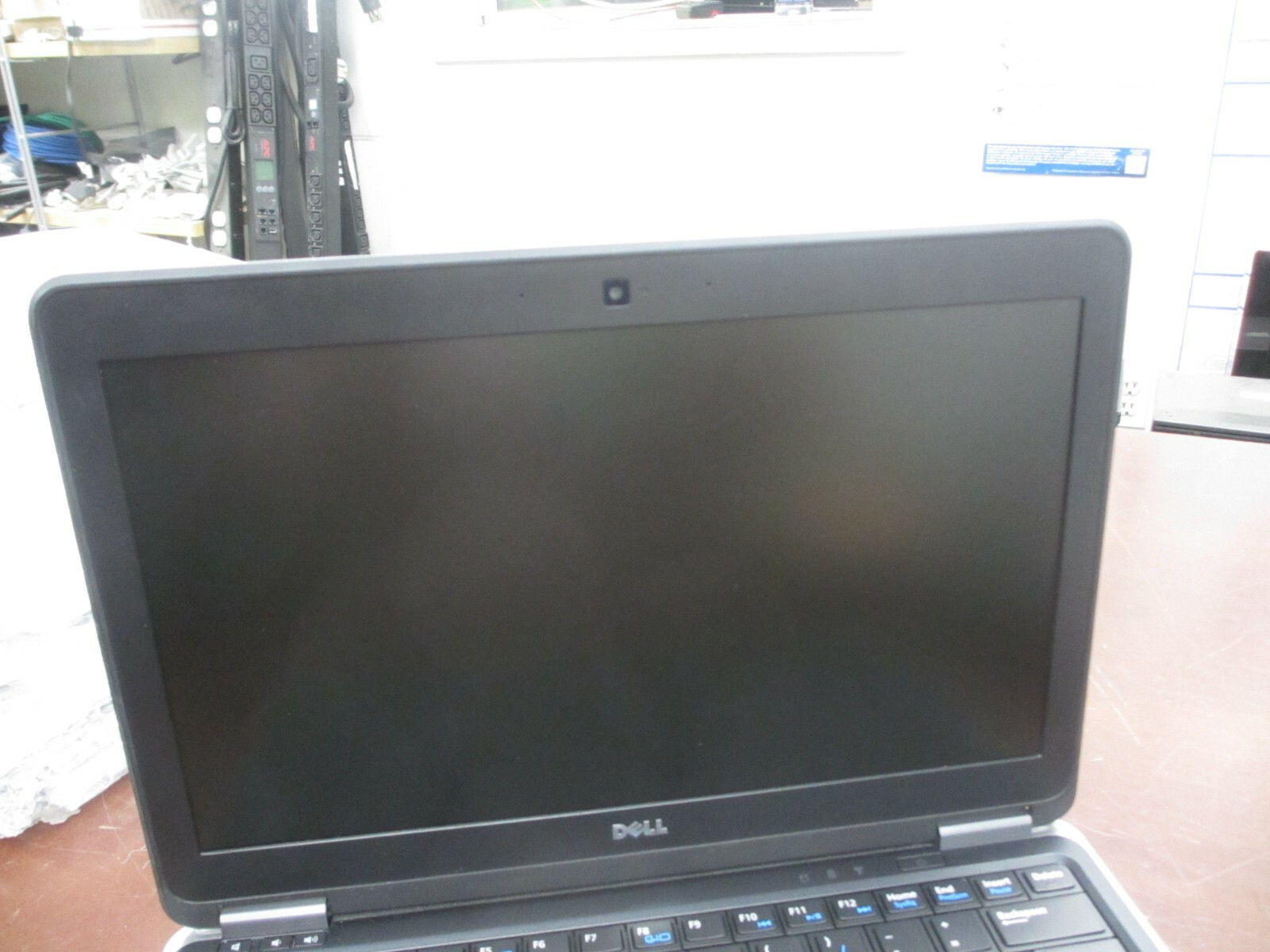 Dell Latitude E7240 I5-4310U 2.00GHz 8GB Web-Cam Laptop [NO AC/OS/HDD] **@@**