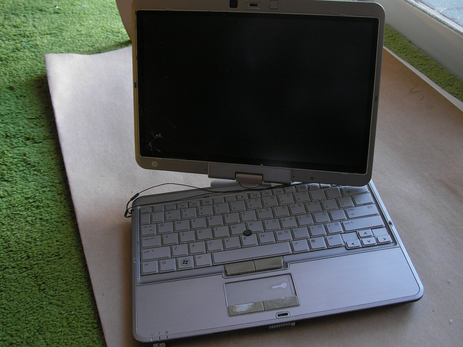 HP EliteBook 2740p Laptop 12″ i5 M540 @2.53 Ghz 64 bit 4gb Ram and No hard drive