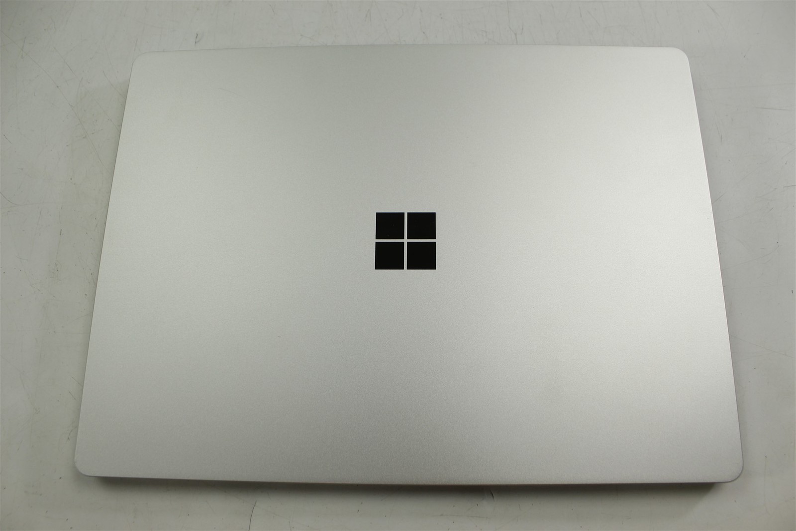Microsoft Surface Laptop Go 2 2013 12.4″ i5-1135G7 256GB SSD 16GB RAM W11H