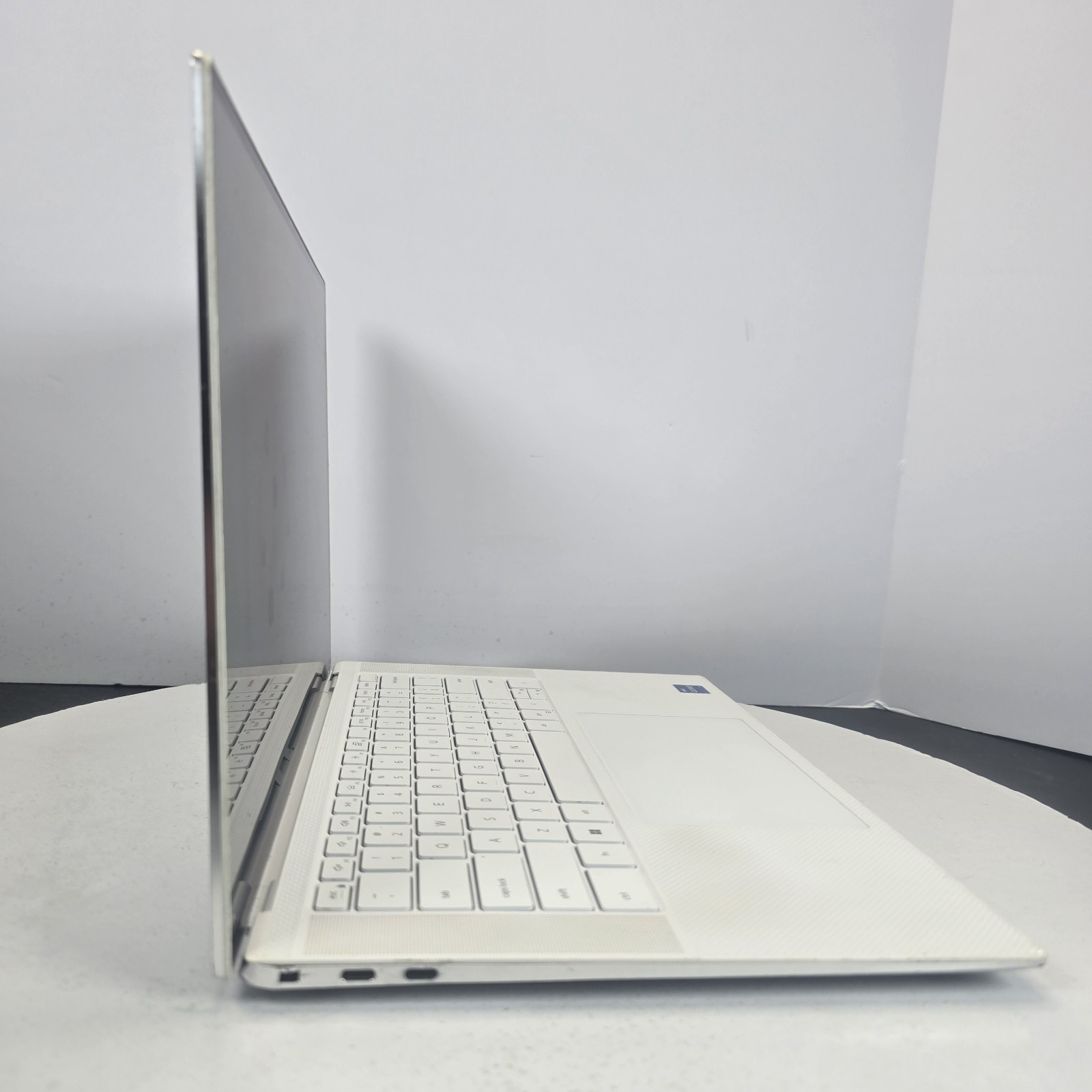 Dell XPS 15 9520 15.6″ (1TB SSD, i7 12th Gen., RTX 3050,4.70 GHz, 16GB) Laptop