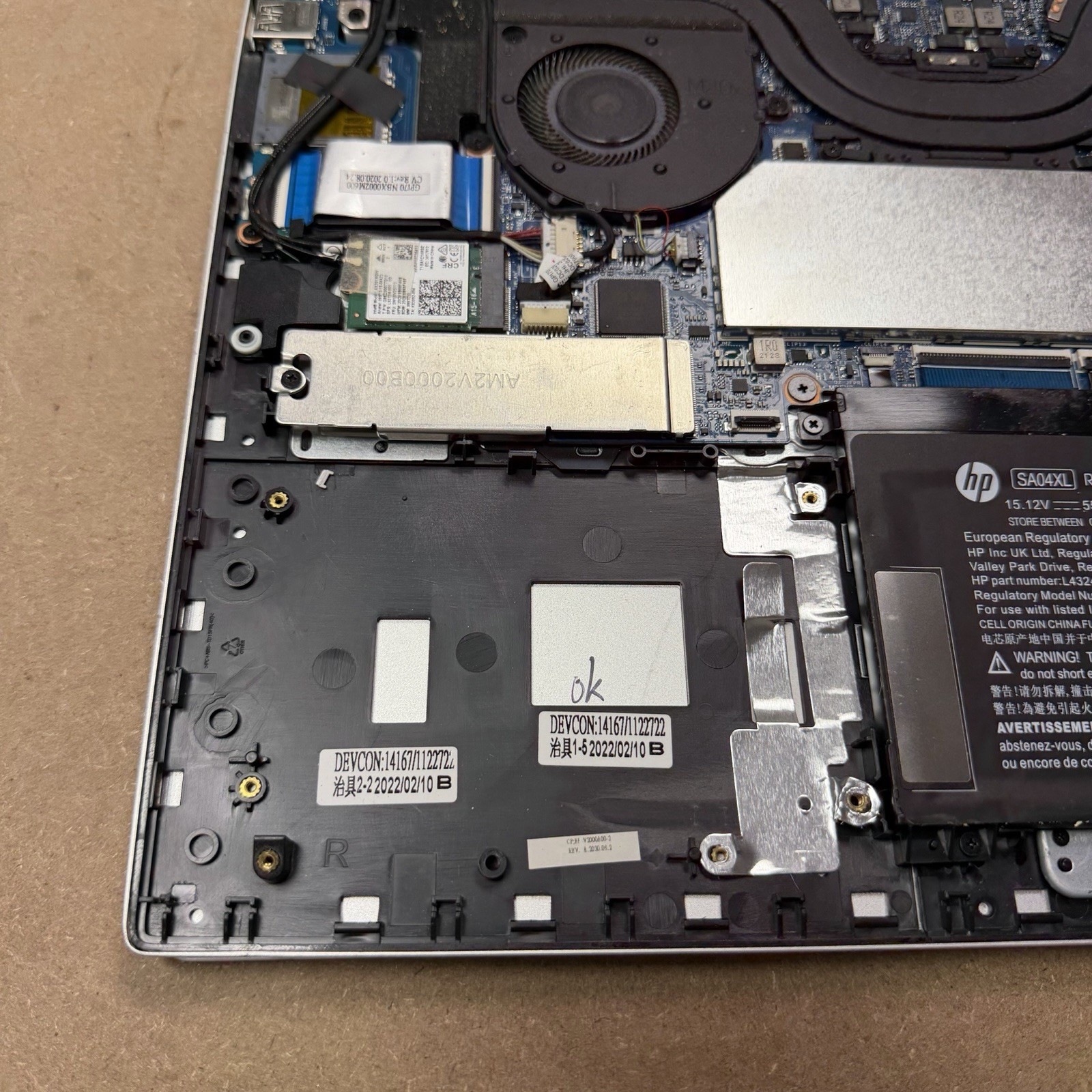 *BROKEN SCREEN HP Envy 17.3″ I7-1165G7 Laptop 8GB RAM NO SSD MX450