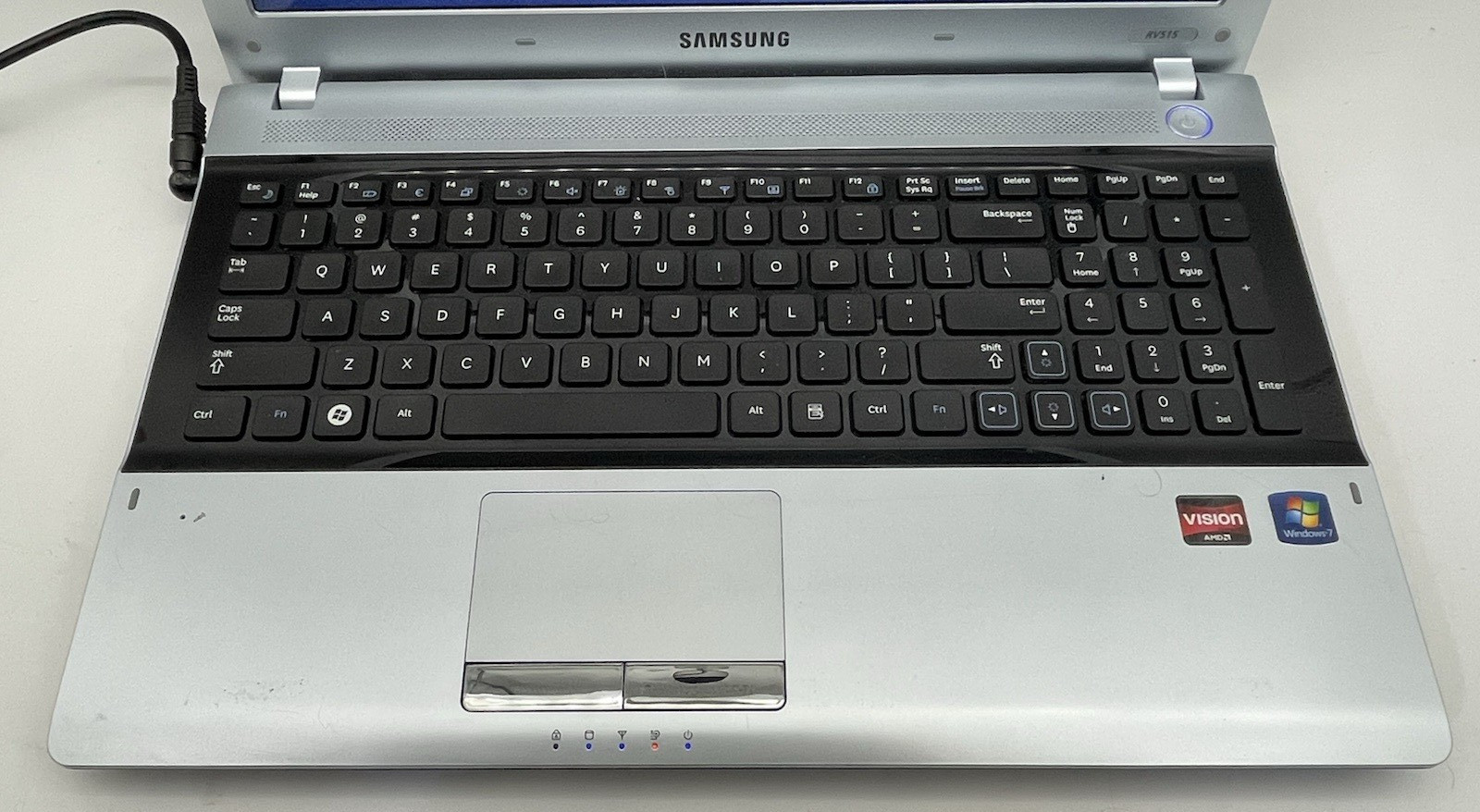 Samsung NP-RV515 Laptop 15.6″ AMD E-350 4GB 320GB Windows 7