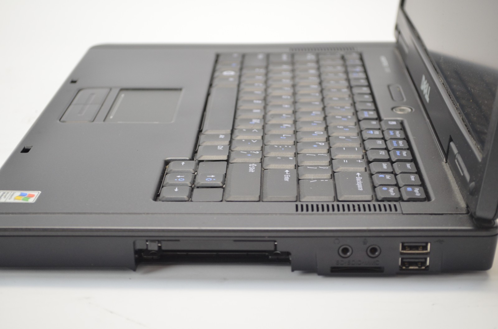 Dell Vostro 1000 15.6″ Laptop AMD Turion 64 X2 1.6GHz 2GB RAM No HDD/OS