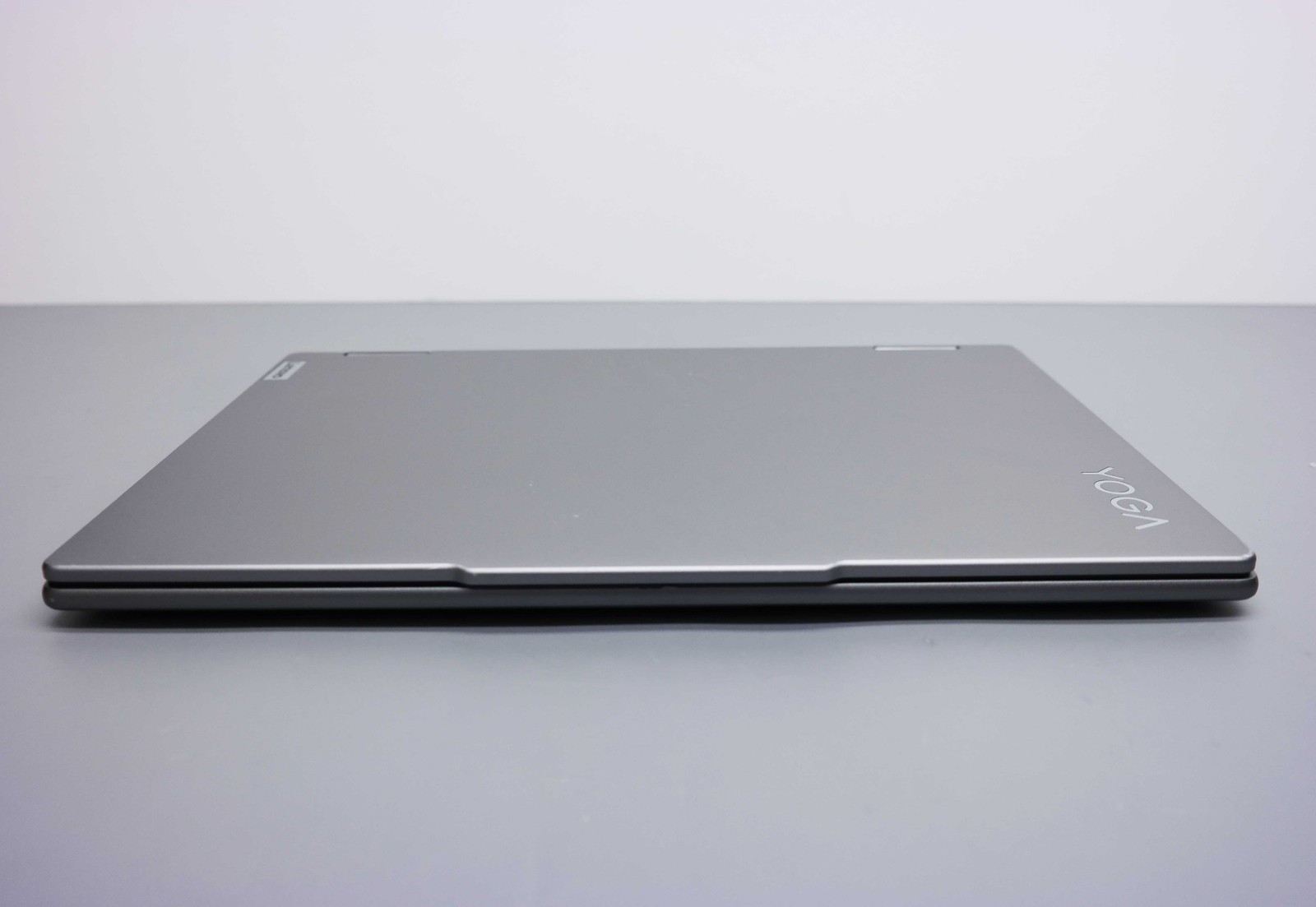 Lenovo Yoga 7 2-in-1 14″ AMD Ryzen 5 8640HS 8GB 512GB SSD