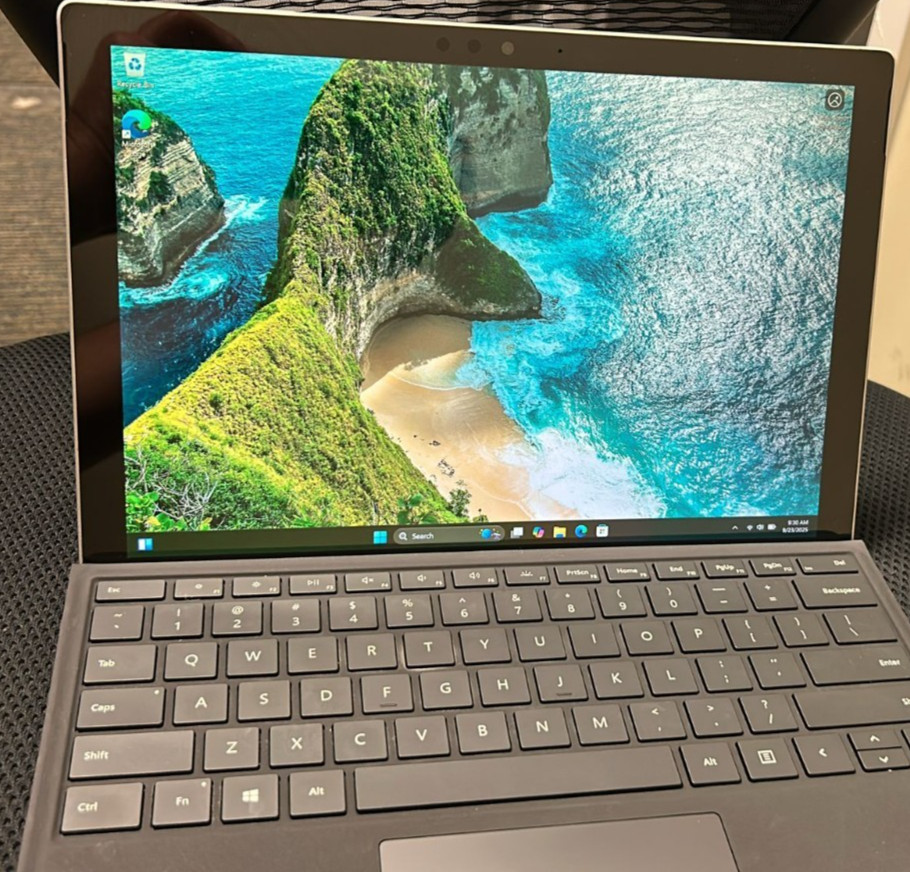 Microsoft Surface Pro 5 1796 12.3″ Core m3-7Y30 4GB RAM 128GB SSD W Keyboard
