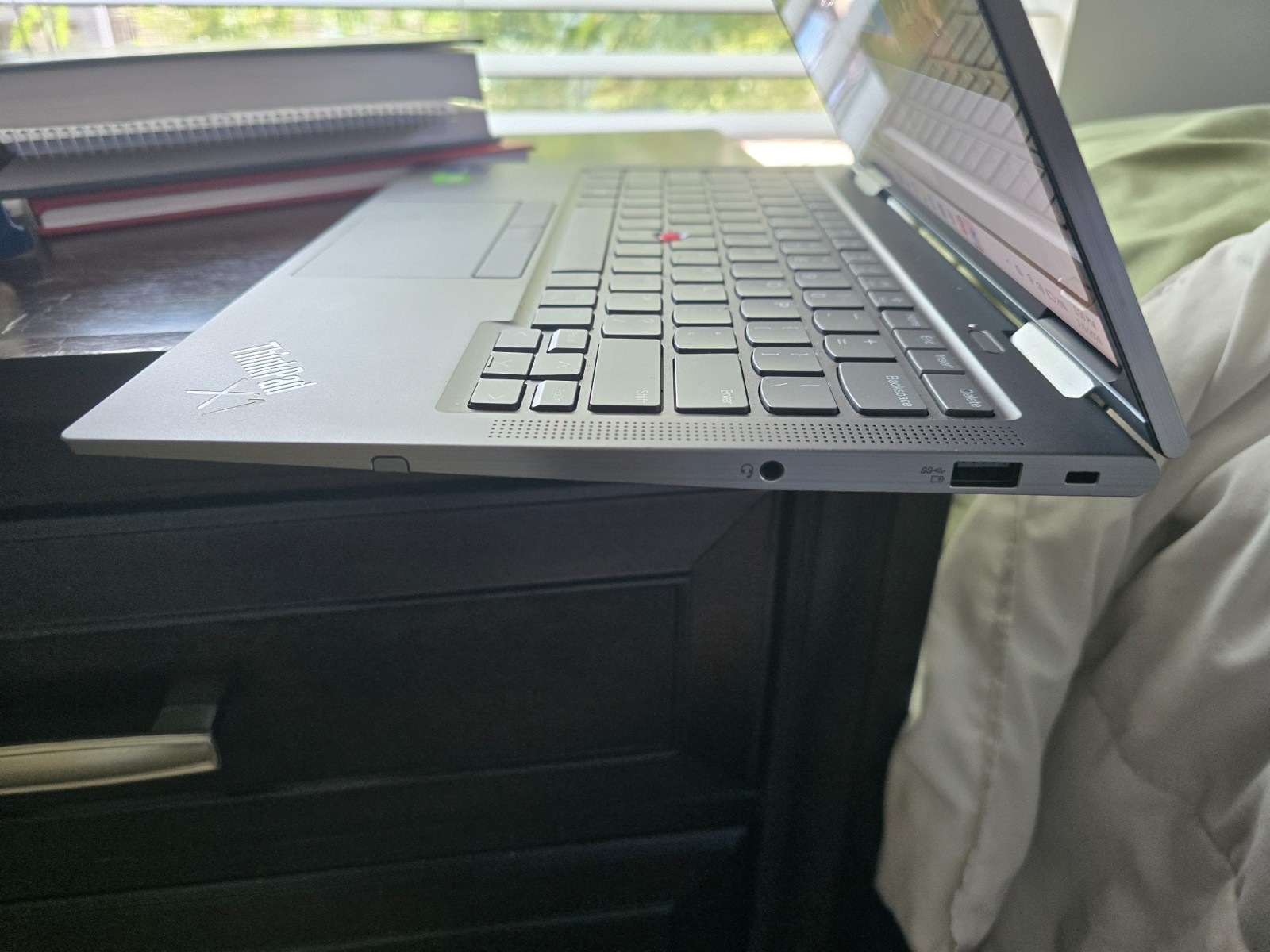 Lenovo ThinkPad X1 Yoga Gen 7 – i5-1235U – 16GB, 256GB, Windows 11 (New Battery)