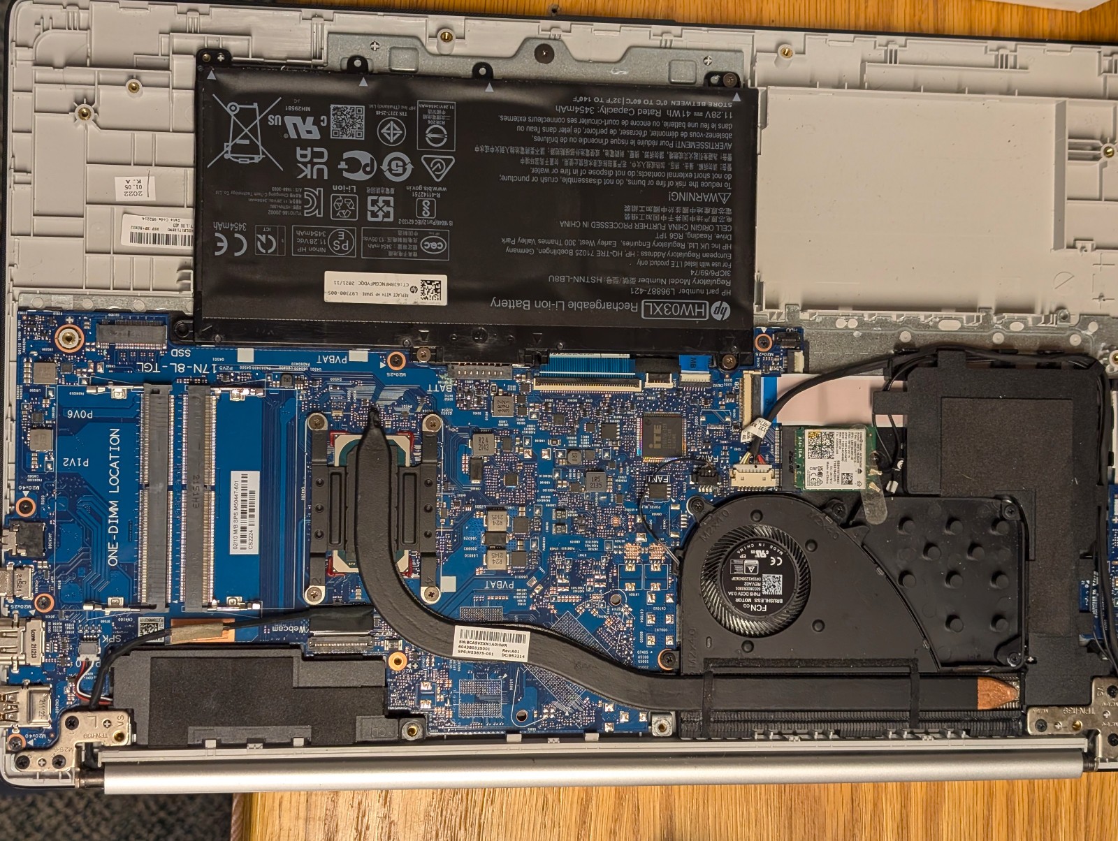 *READ* HP 17-cn0025nr Laptop PC 17.3″ i5-1135G7 No RAM/SSD *DOESN’T POWER ON*