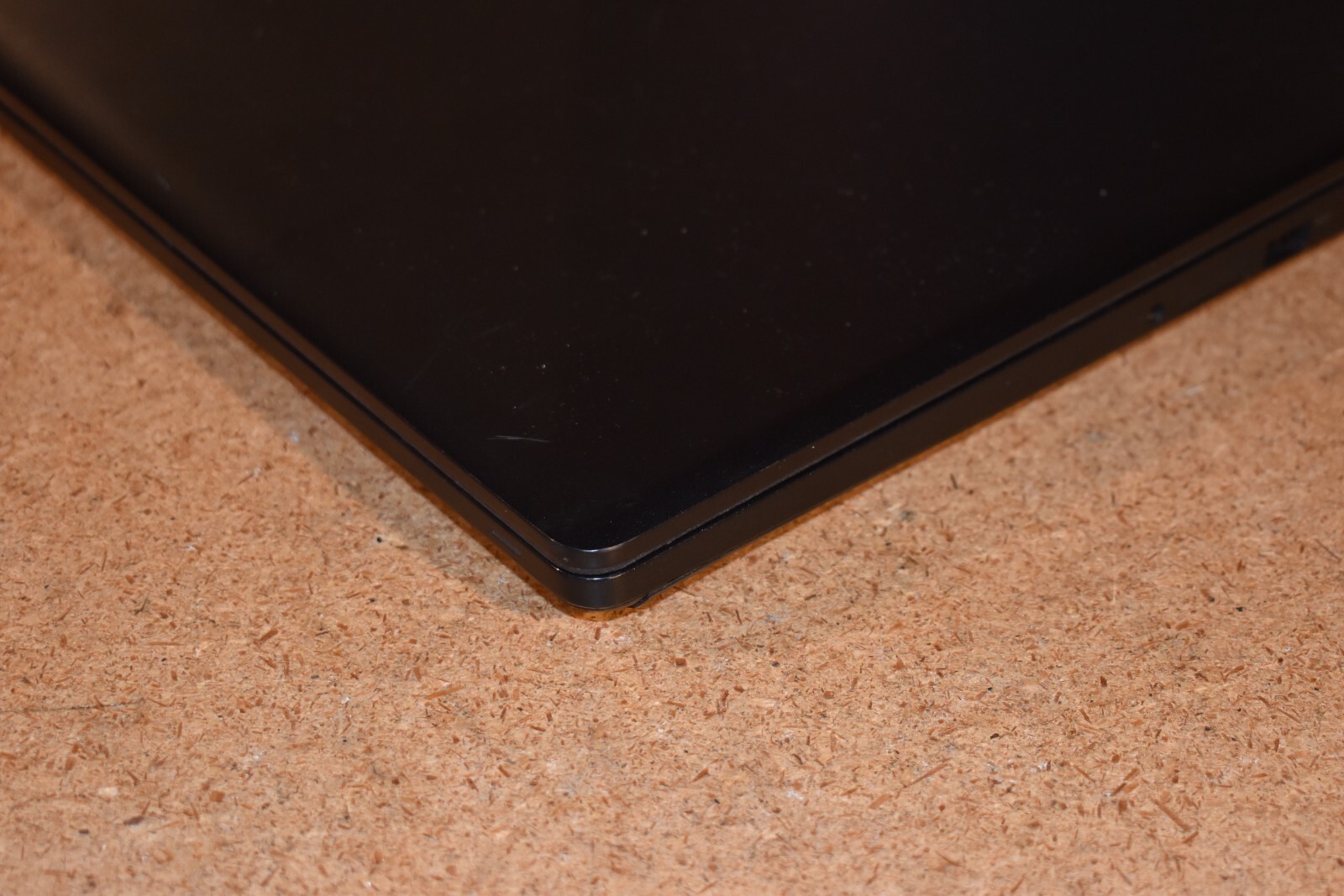 Dell Latitude 5590 Quad Core i5-8250U 1.6 GHz 8GB RAM 128GB SSD Windows 10 Pro