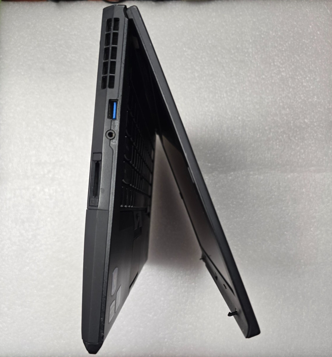 Lenovo ThinkPad T430s 14″ HD+ I5-3320M 120GB SSD 8GB W10P Webcam DVD