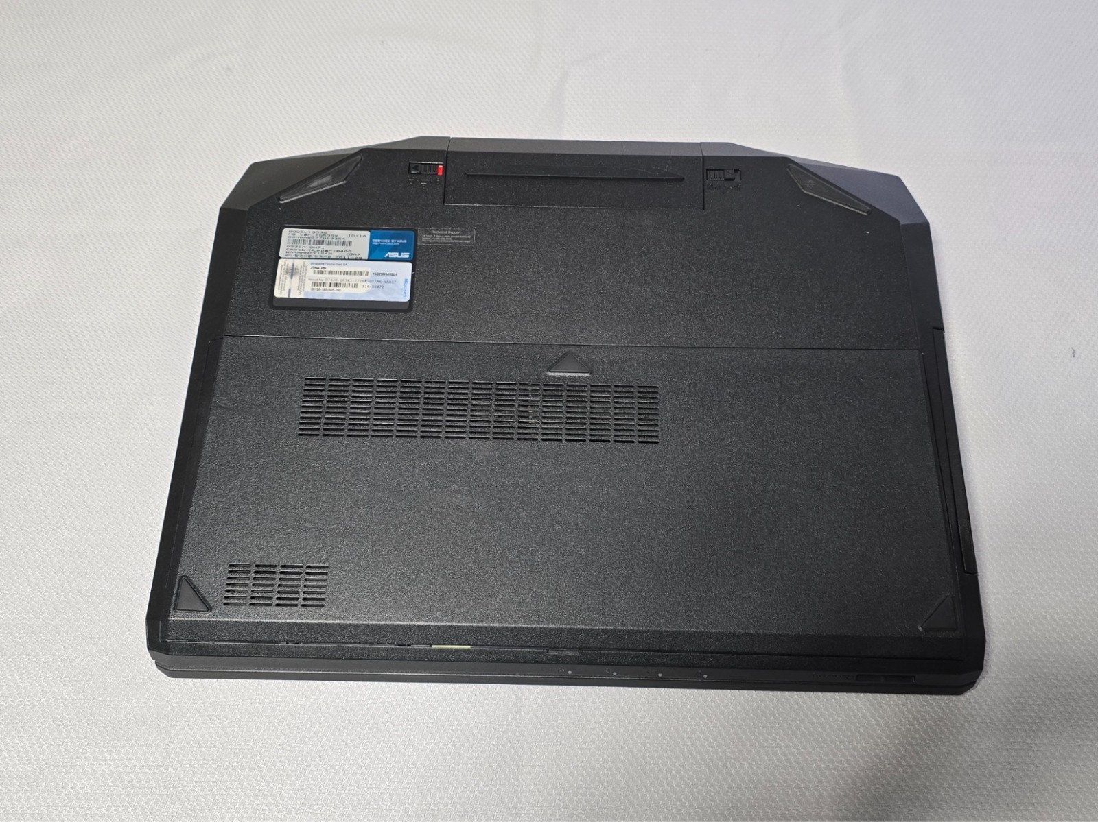 AS IS READ ASUS ROG G53J i7 740QM G53s 8GB RAM GTX 560M G53SX-DH71