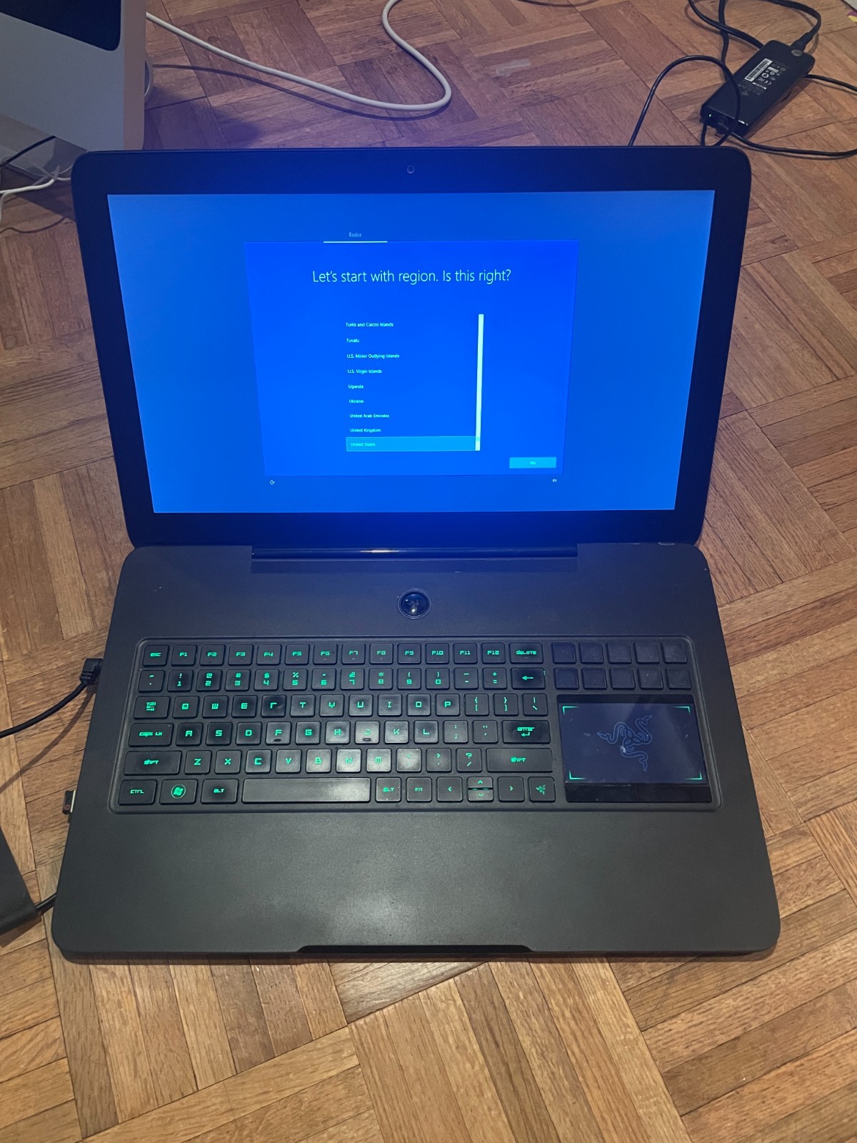 Razer Blade Pro Gaming Laptop RZ09-0117 17.3″ Intel Core i7 8GB with charger