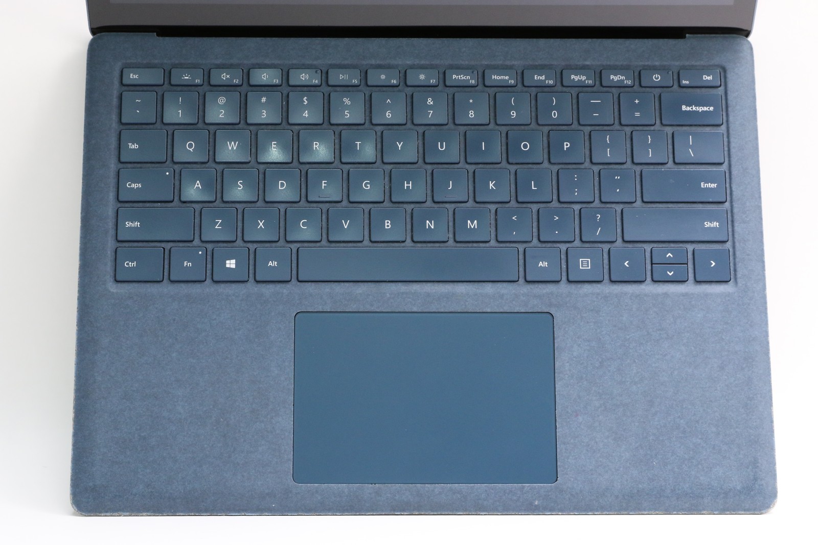 Read! 13″ Microsoft Surface Laptop 3, i7-1065G7, 16GB, 256GB SSD, Touchscreen