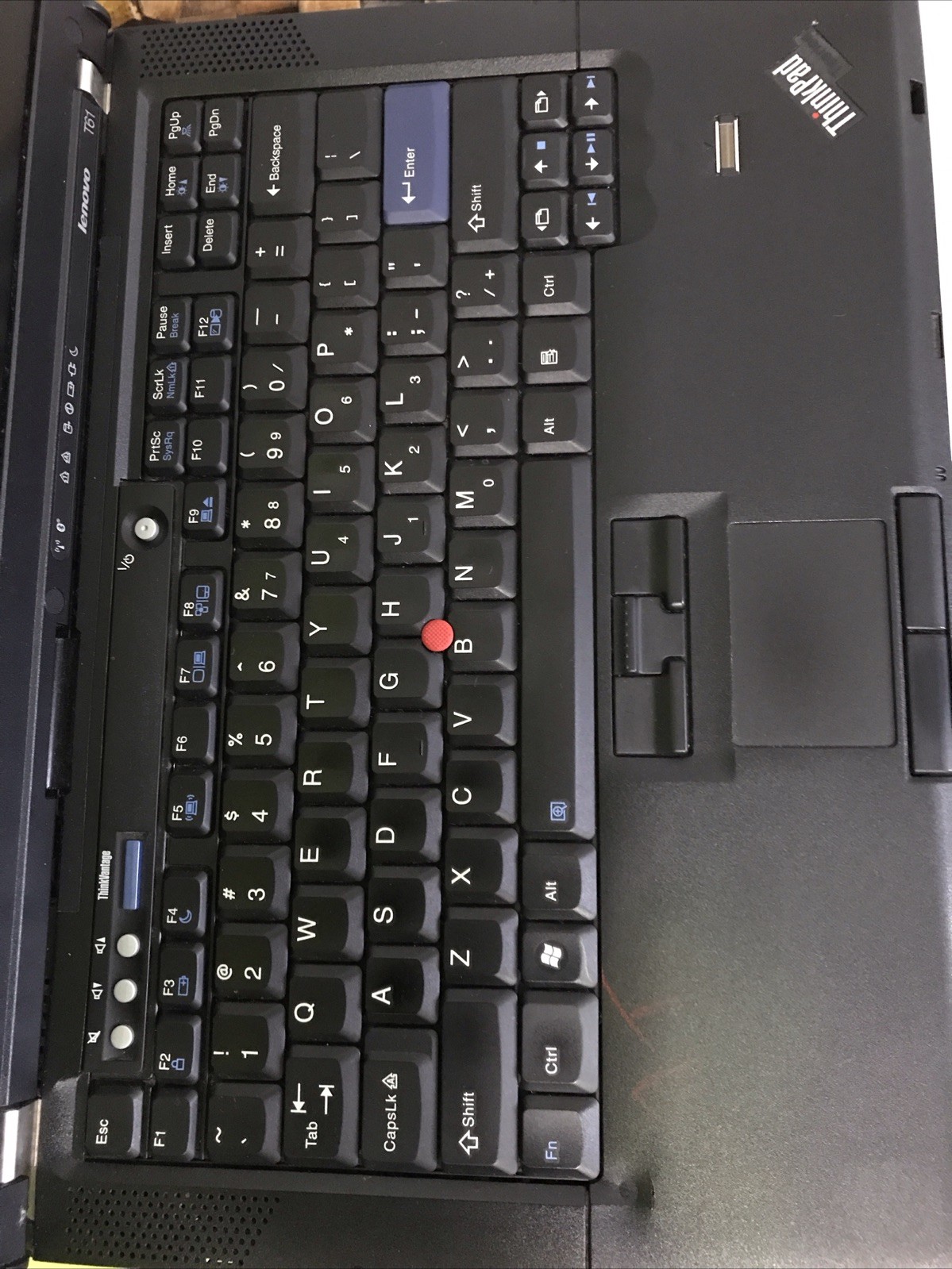 IBM Lenovo ThinkPad T61 14″ LCD T7300 2.00GHz 2GB RAM 112GB HDD Windows 10 PRO