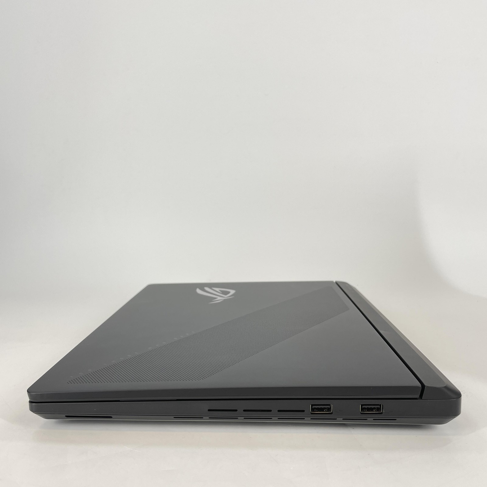 Asus ROG Strix Scar 16 G635 240Hz QHD+ 2.7GHz Ultra 9 275HX 64GB 2TB RTX 5080