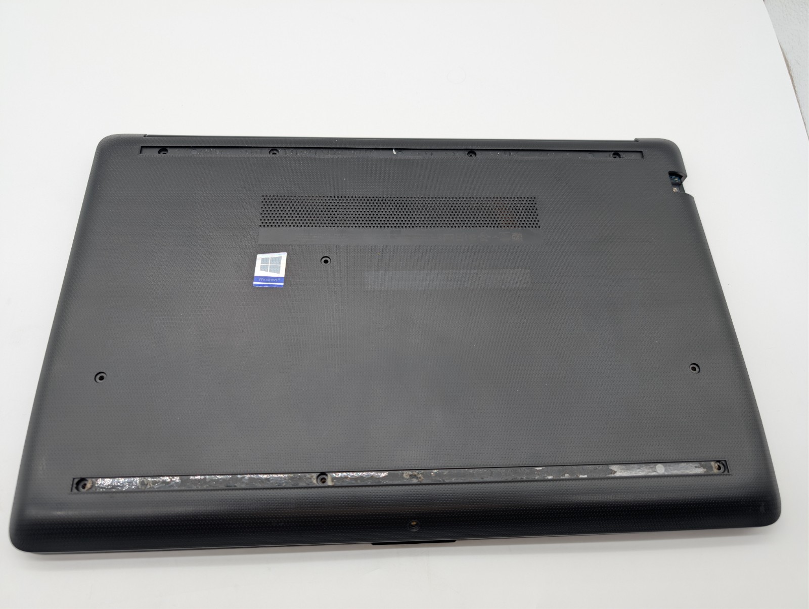 HP 15t-da000 Notebook Laptop NO RAM/STORAGE/OS FOR PARTS ONLY *READ*