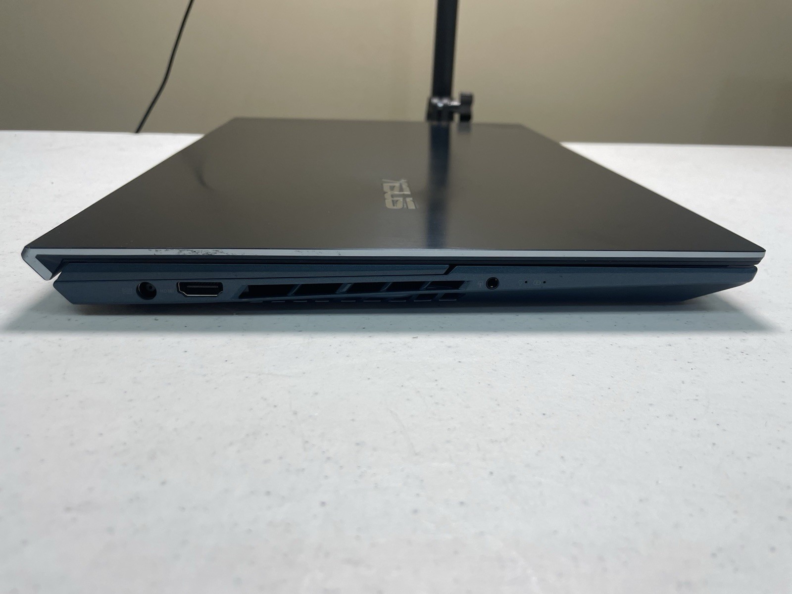 Asus ZenBook UX582H Duo i9-11900H 32GB RAM RTX3080 NO SSD For Parts or Repair