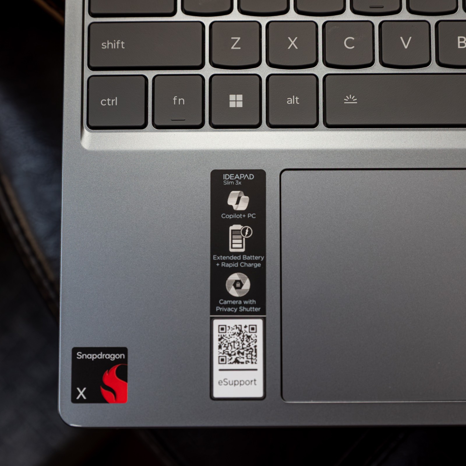 Lenovo IdeaPad Slim 3x 15.6″ Snapdragon X 16GB 512GB SSD Win11 Gray