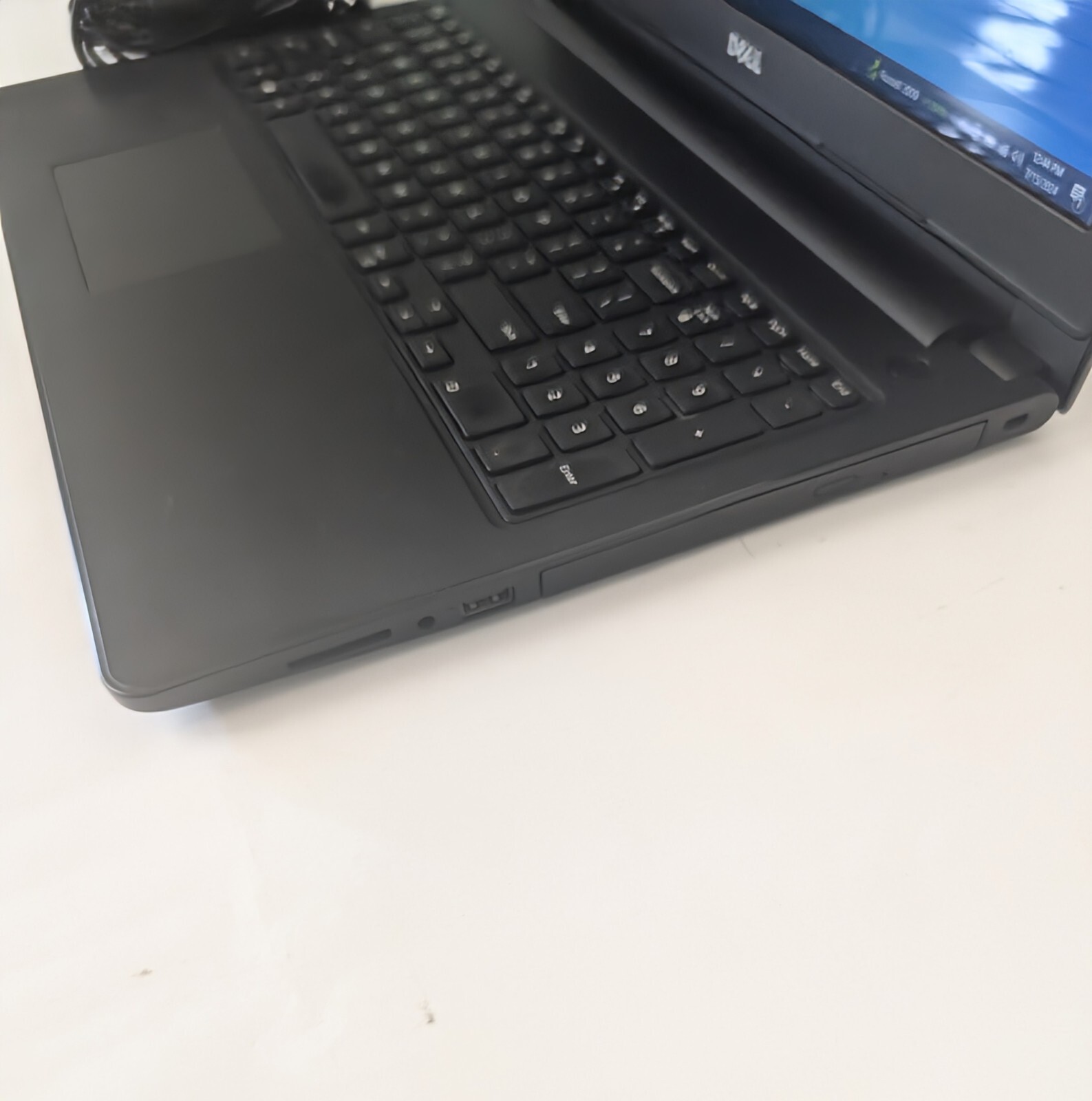 DELL INSPIRON 15-3567 CORE i3-7130U 500GB SSD 16GB RAM Win 10 DVD Laptop