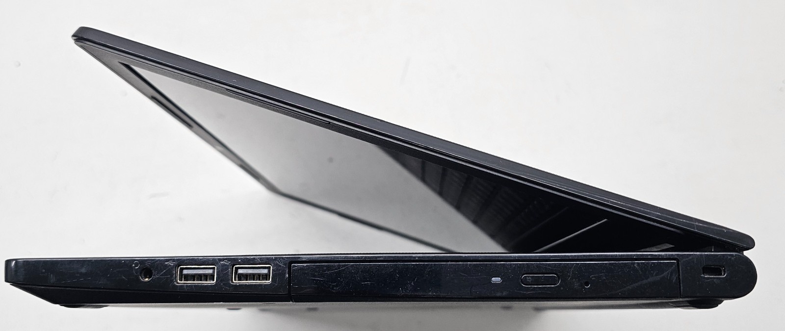 Dell Inspiron 3558 15.6″ Laptop Intel Core I3-5015U 4GB Ram NO HD/OS (FL)