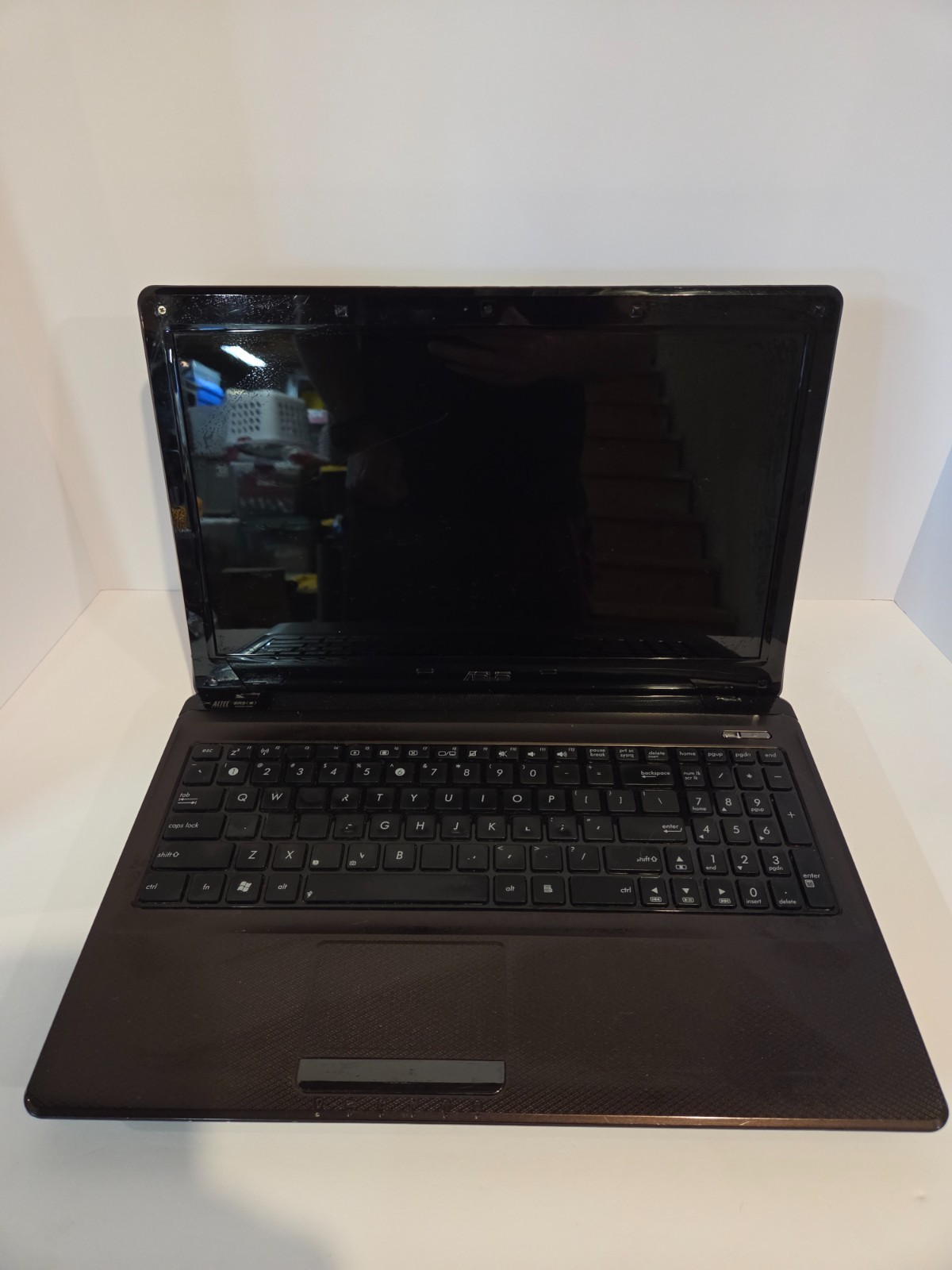 Asus K52F-BIN6 Intel Pentium P6200 2.13GHz 3 GB ***No Charger***
