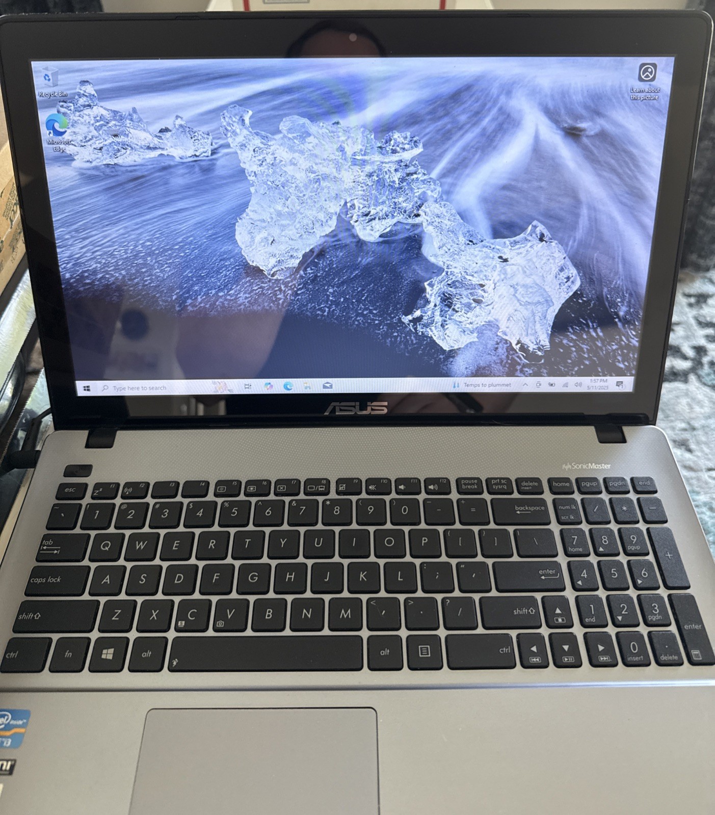 ASUS X550C 15.6 intel i3-3217U 1.8Ghz Ram DDR3 8GB SSD 120Gb OEM Adapter Win10 H
