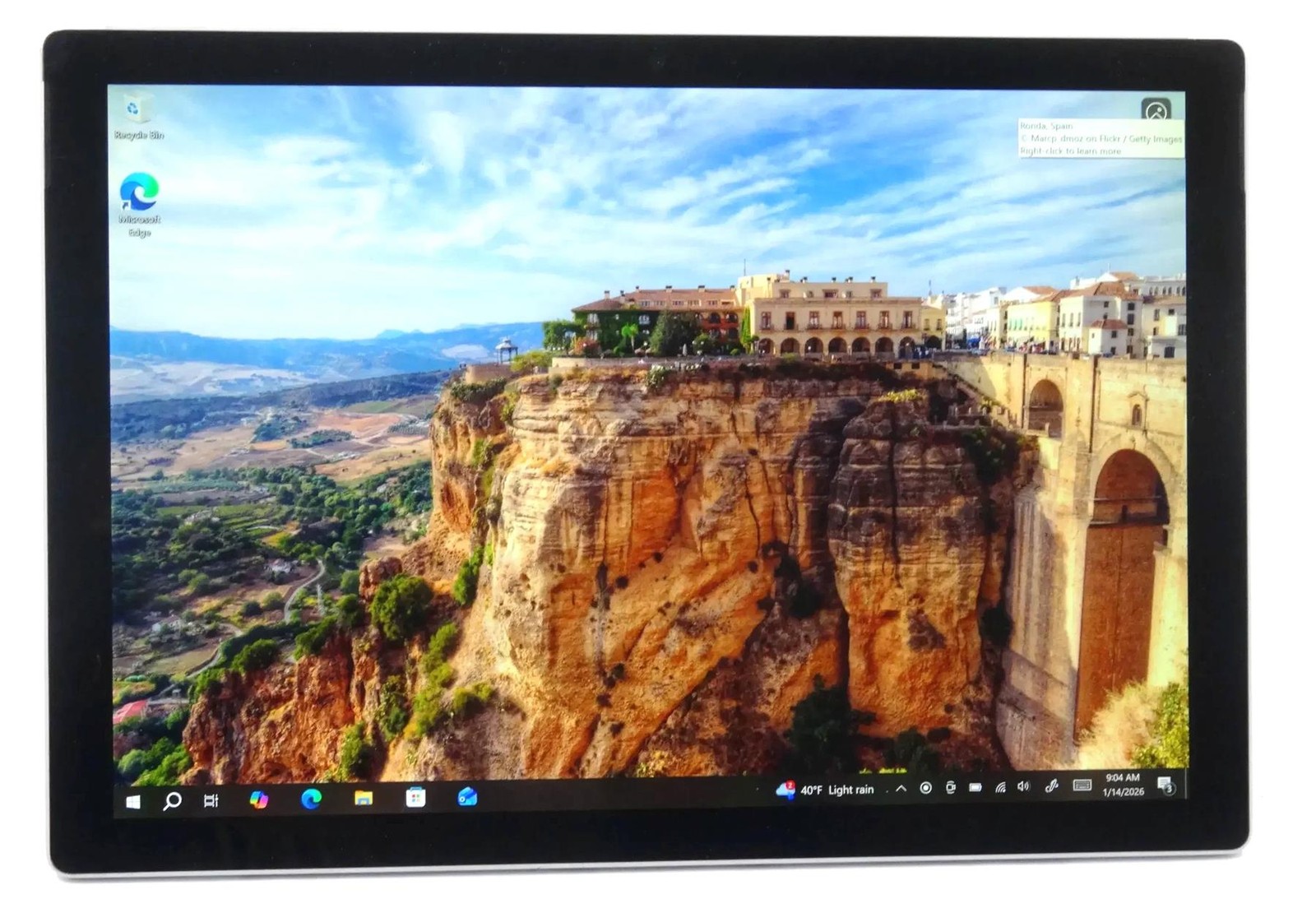 Microsoft Surface Pro 5 1796 Core i7-7660U 2.50GHz 8GB 256GB
