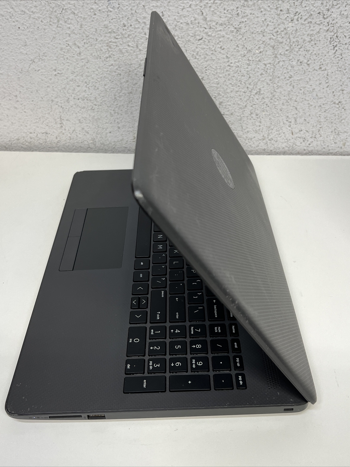 HP 255 G7 15.6″ AMD A6-9225 Radeon R4 2.60 GHz 8GB 256GB SSD BT Win11Pro Laptop