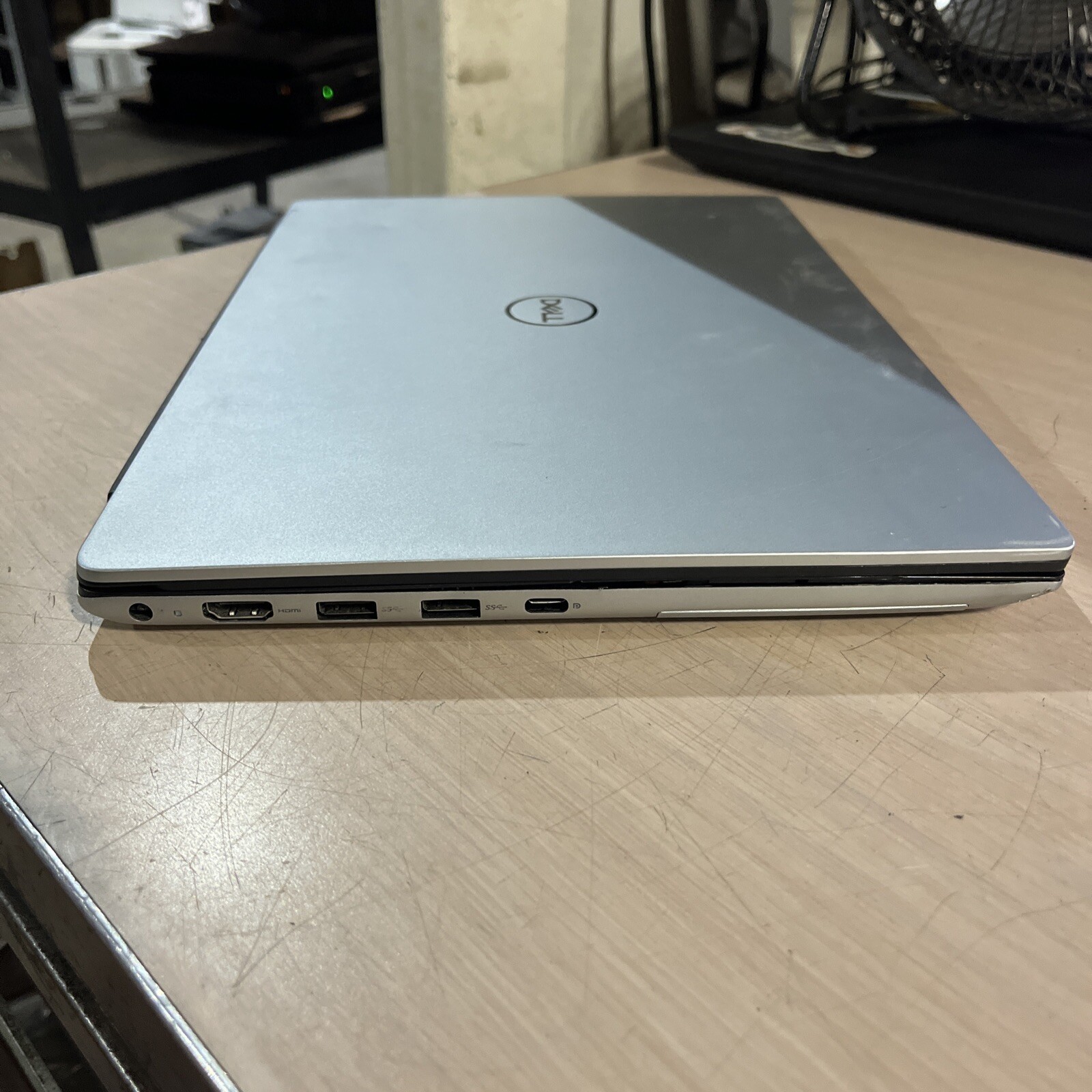 DELL VOSTRO 5481 INTEL CORE I5 8TH GEN 8GB RAM NO HD ,