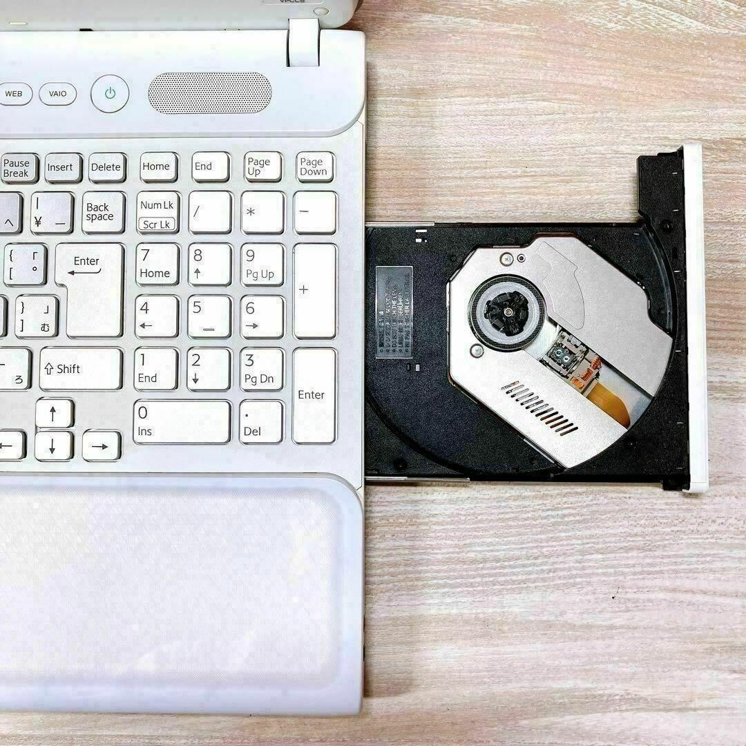 Bargain VAIO laptop with camera, ready to use, housewives and beginners, Blu-ray
