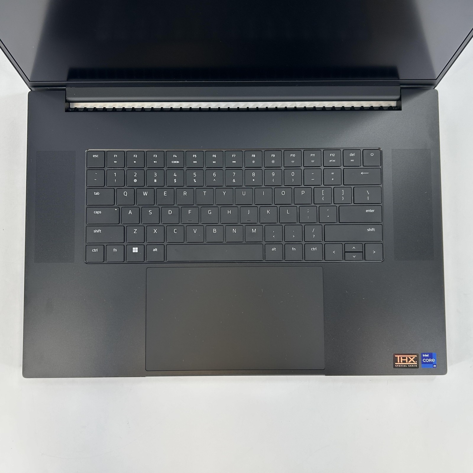 Razer Blade 18 240Hz QHD+ i9-13950HX 64GB 1TB SSD RTX 4090 – VAPOR CHAMBER ISSUE
